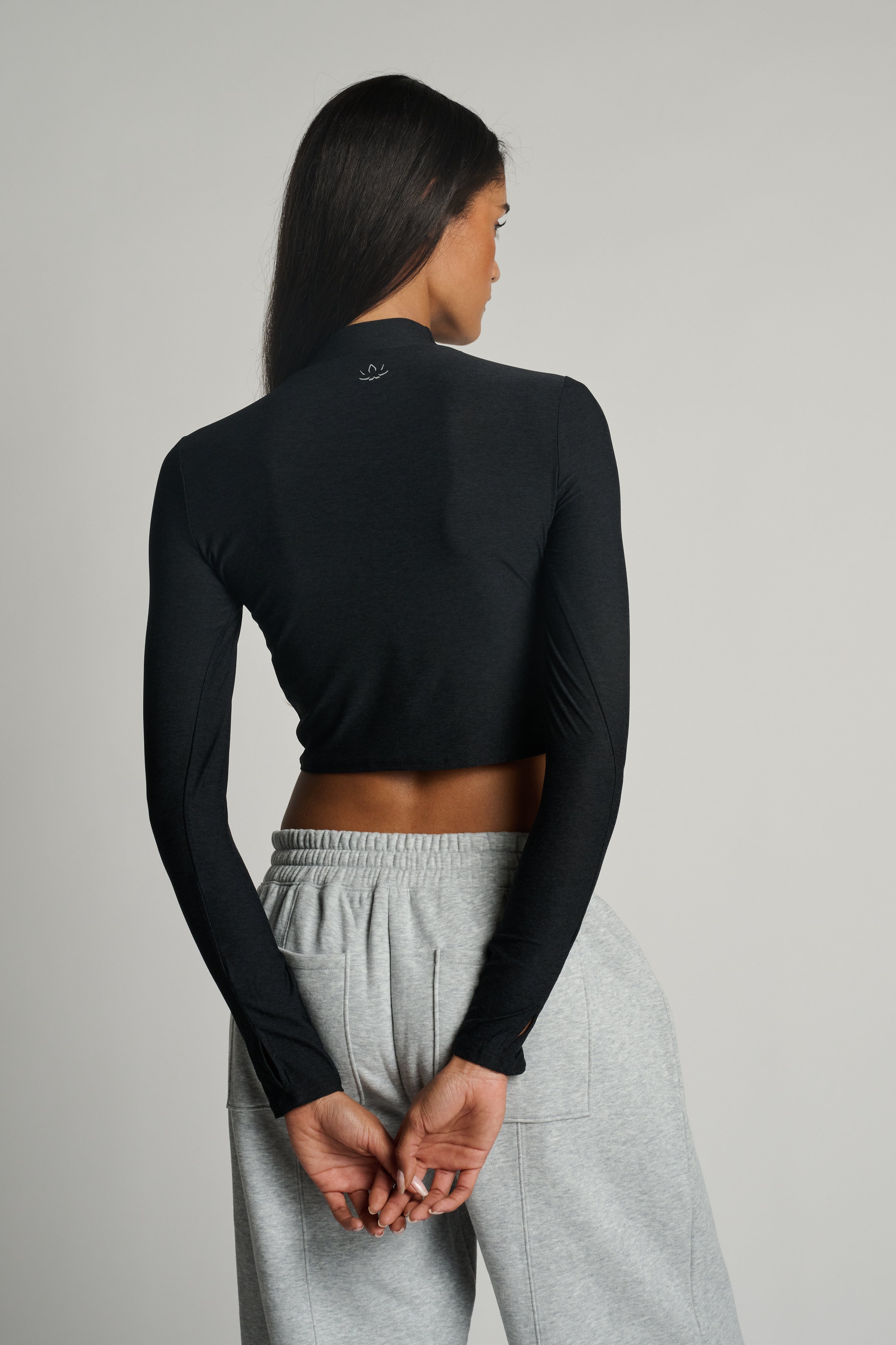 Featherweight Moving Cropped Turtleneck | Beyond Yoga