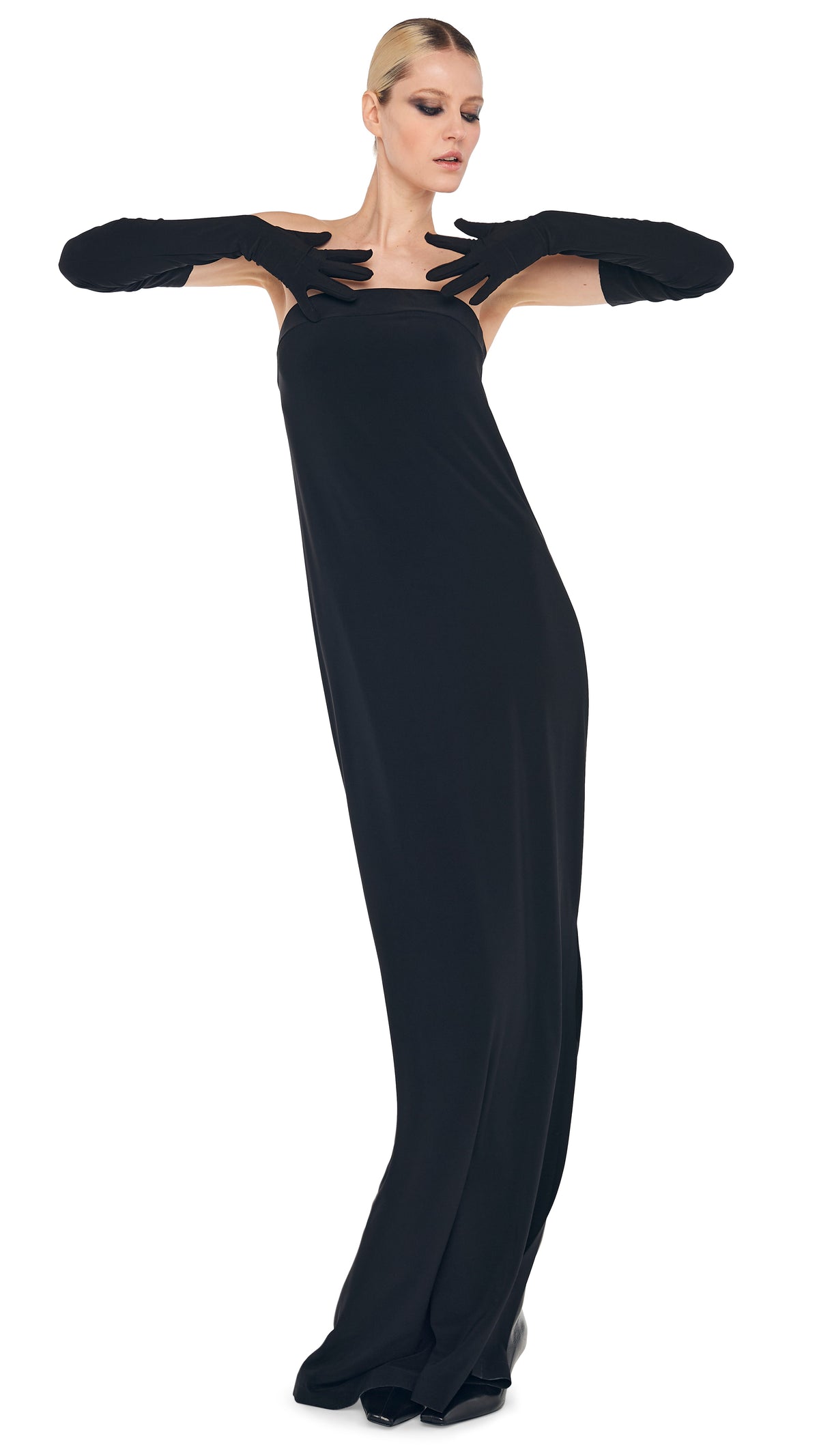 STRAPLESS TAILORED SIDE SLIT GOWN
