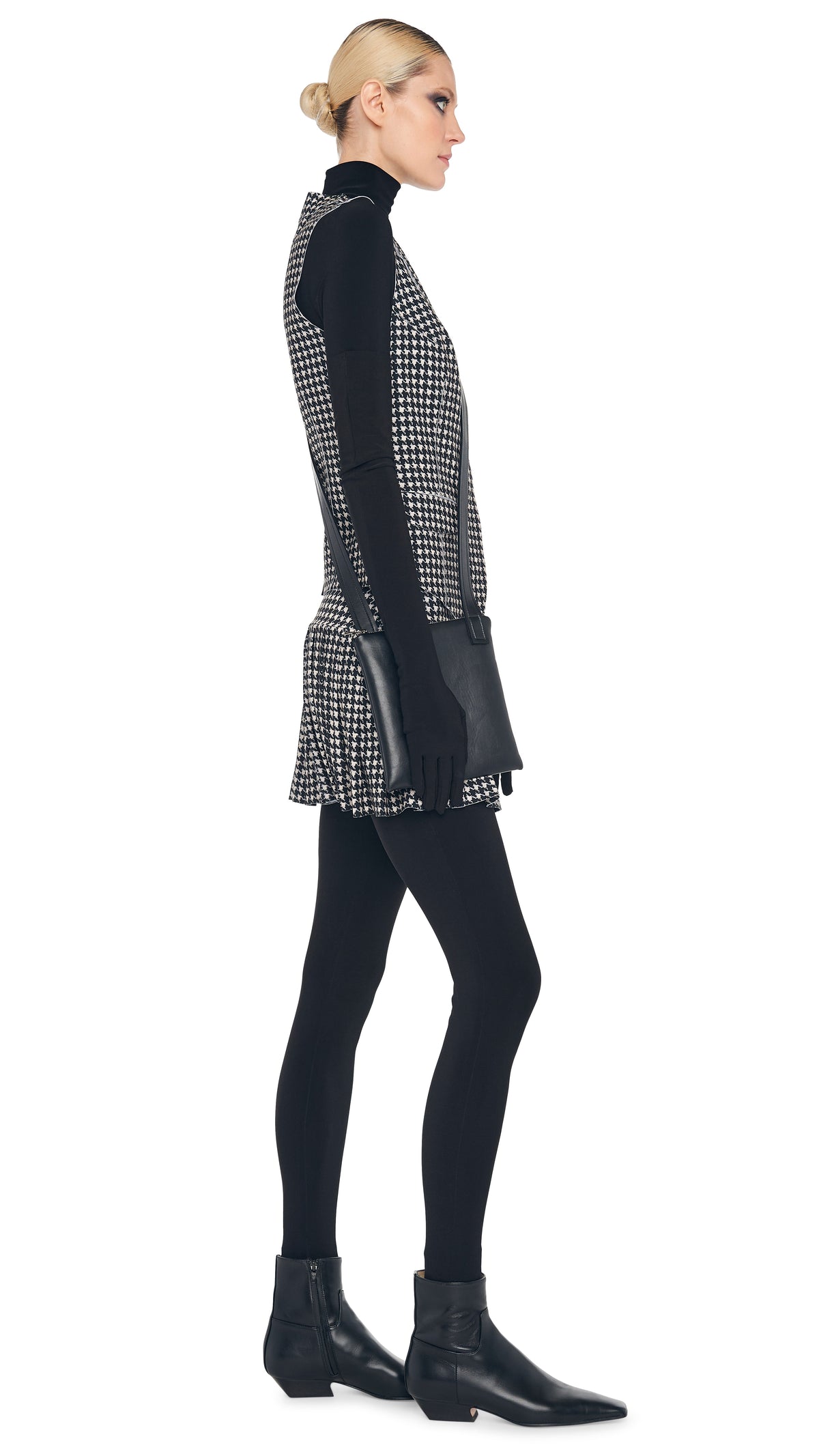 VEST WITH LAPEL