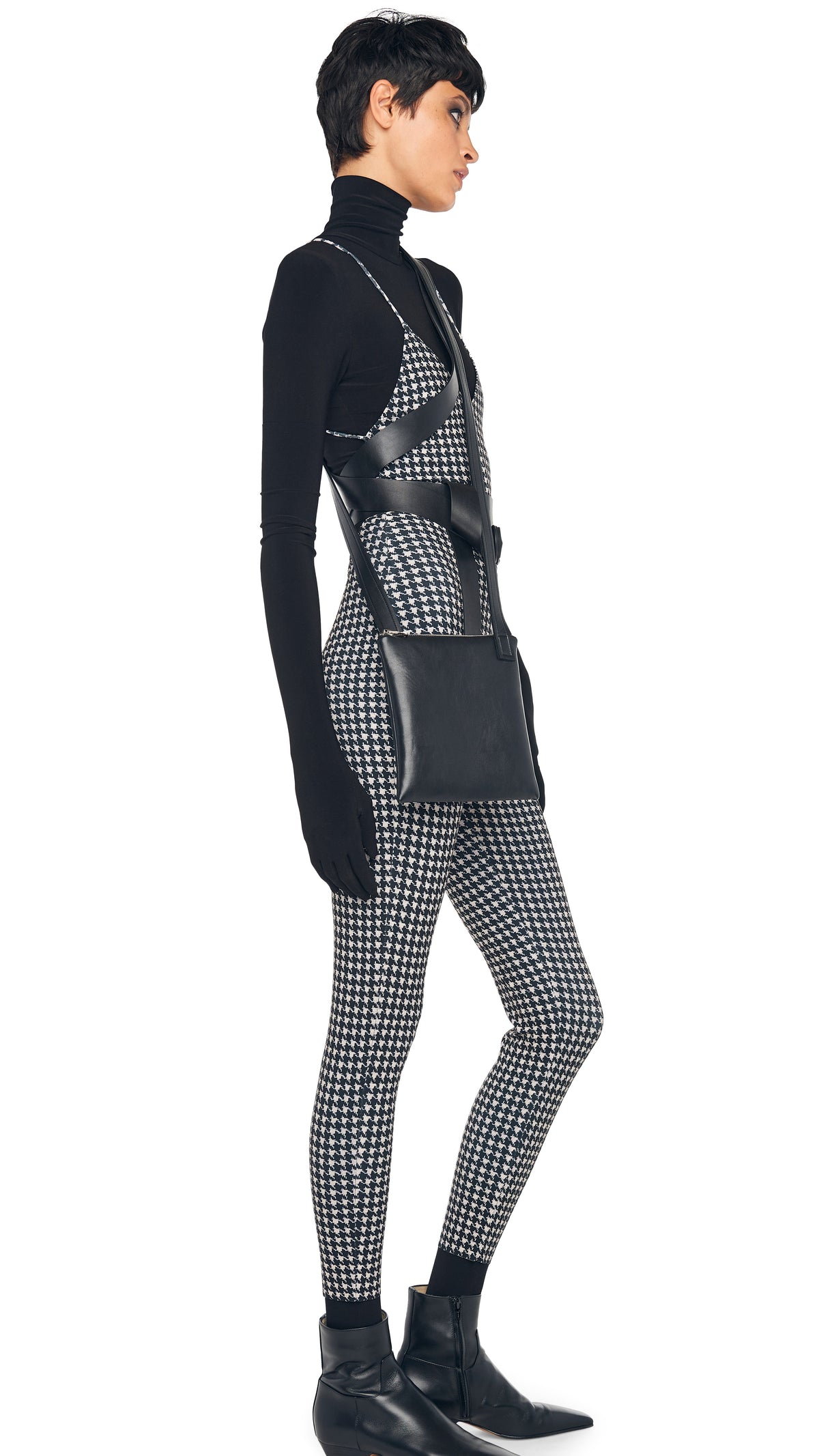 LOW BACK FARA SLIP CATSUIT