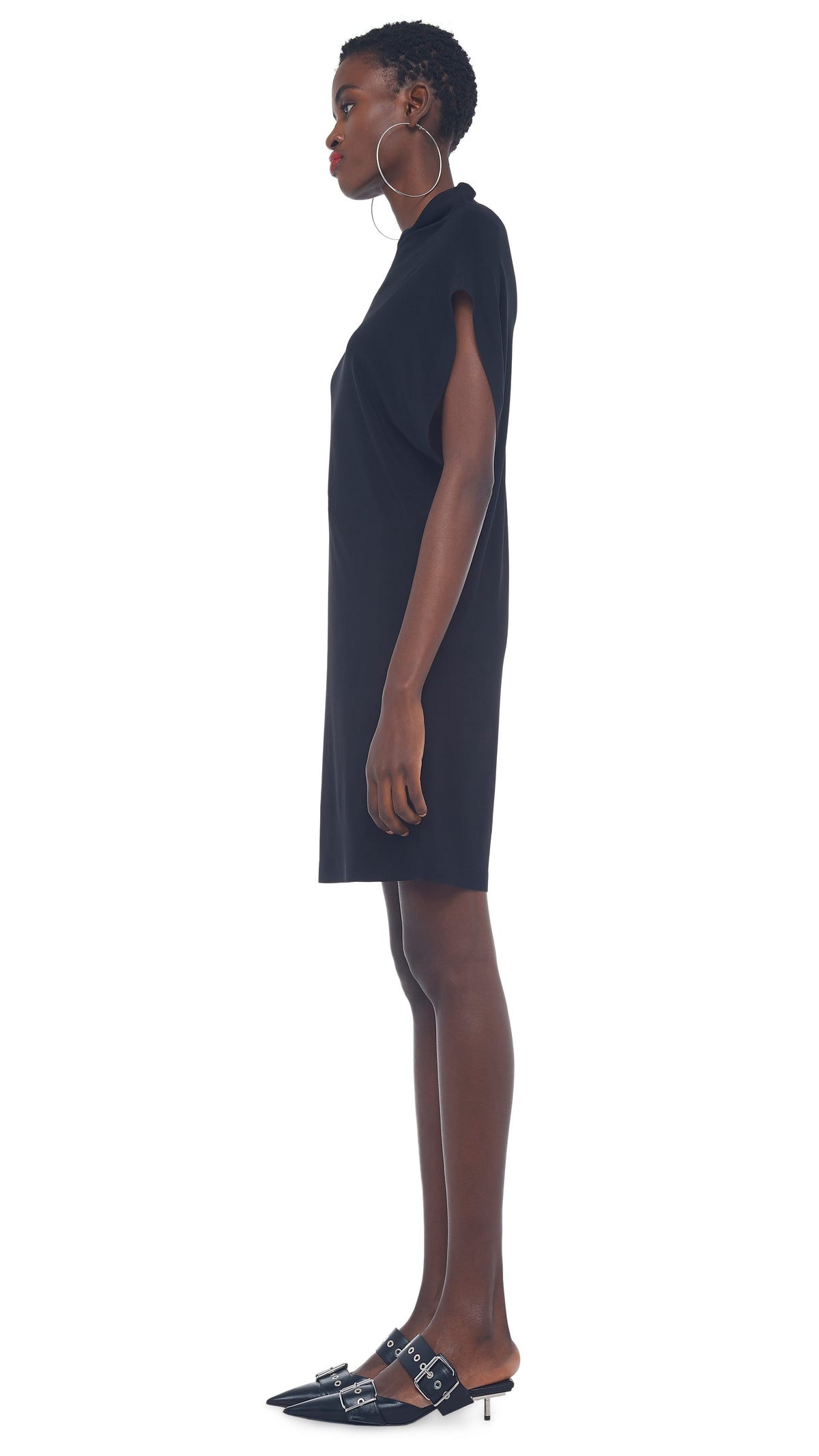 SLEEVELESS ALL IN ONE DRESS