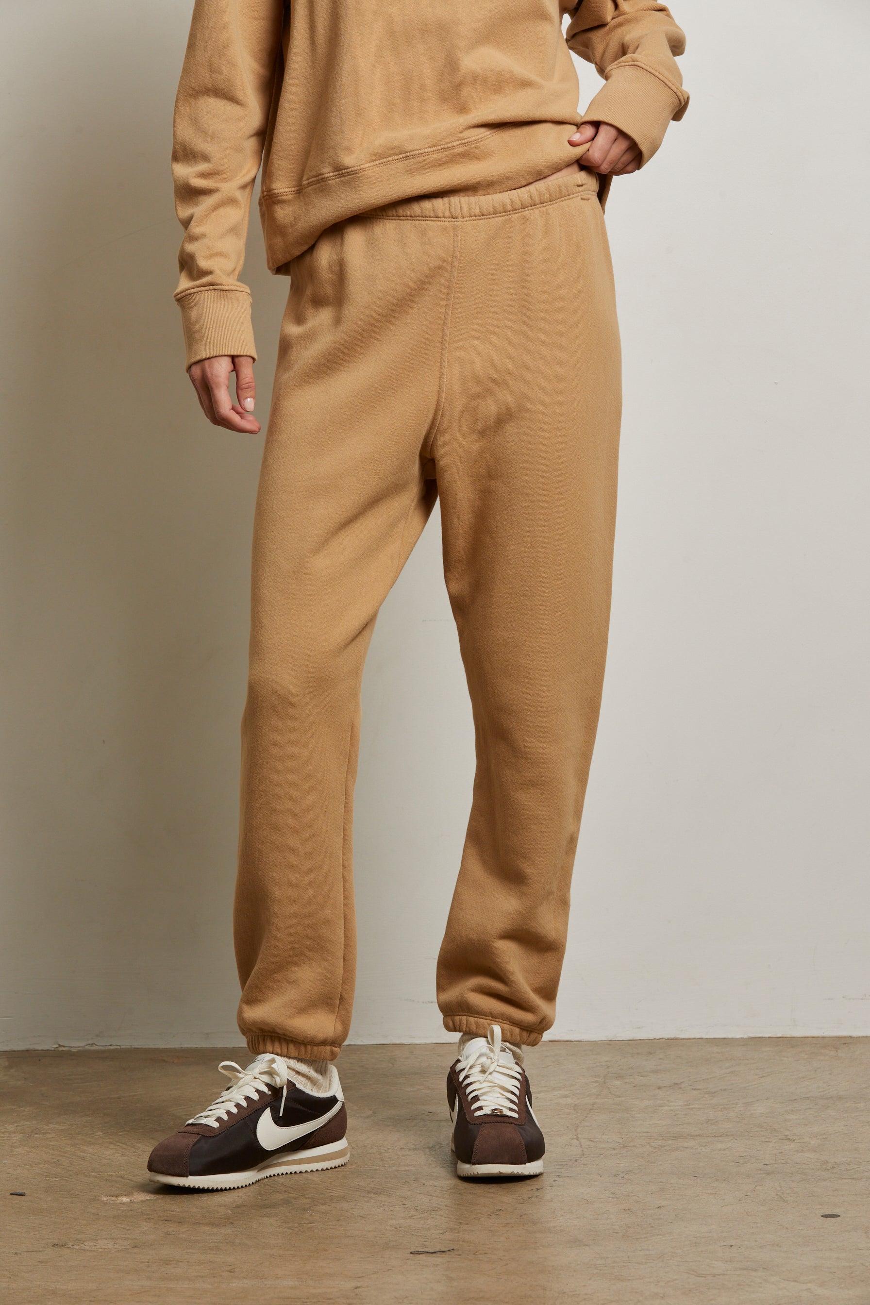 stevie fleece easy sweatpant | suede