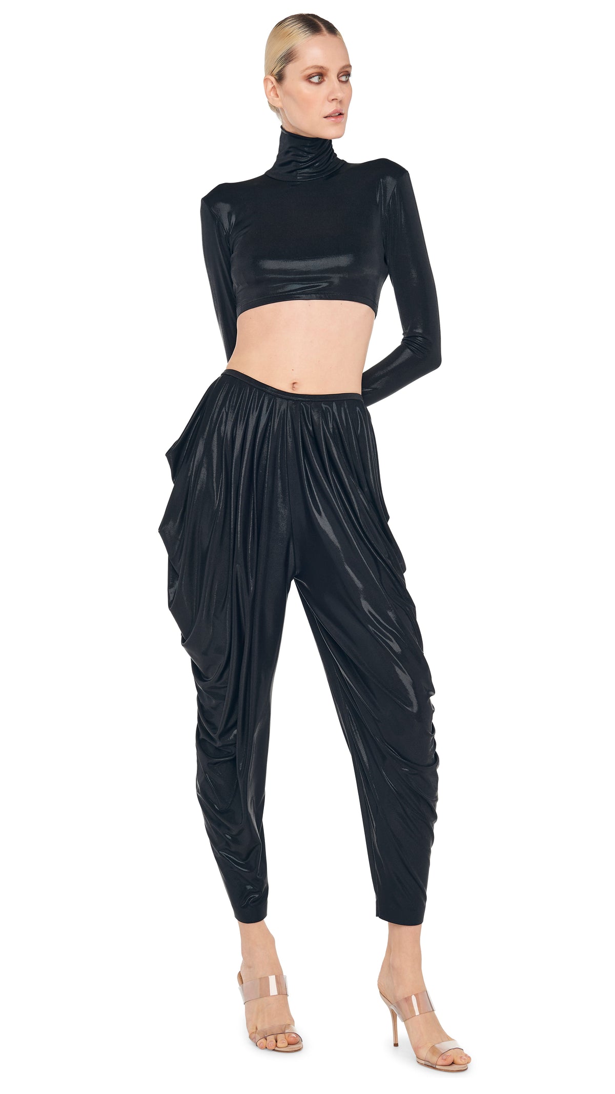 CROPPED LONG SLEEVE TURTLE TOP