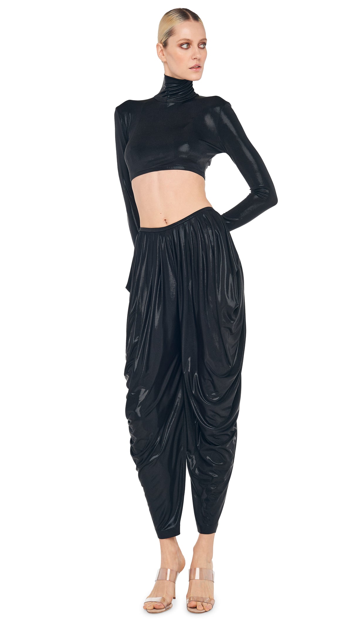 CROPPED LONG SLEEVE TURTLE TOP