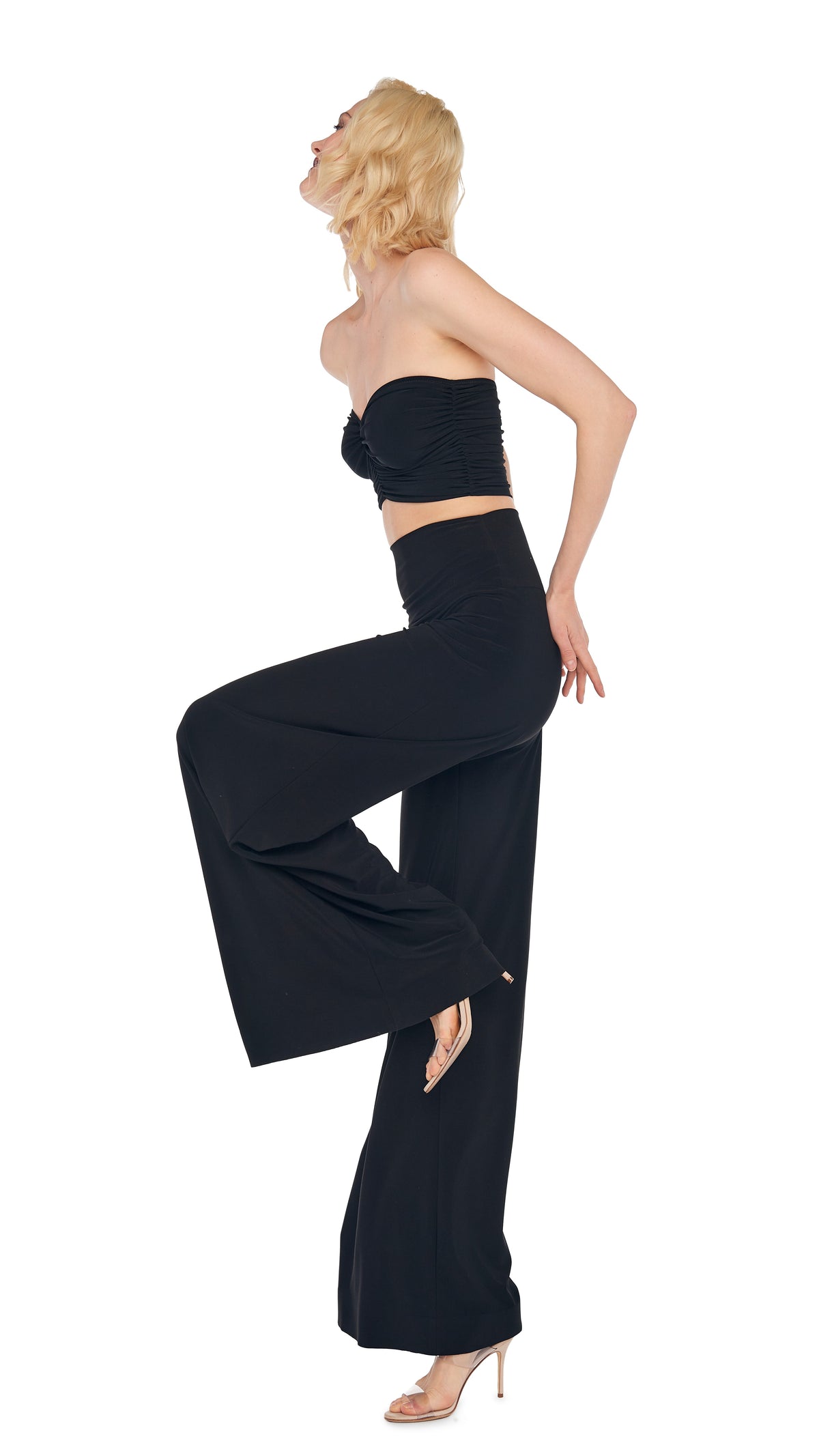 CROPPED SLINKY BRA