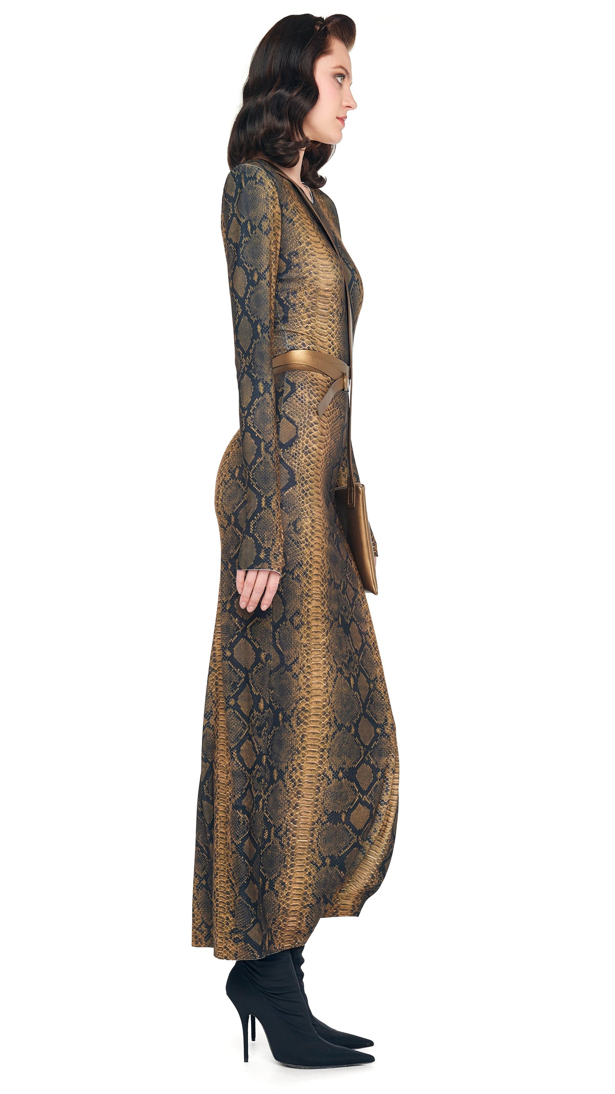 LS SHOULDER PAD SIDE SLIT GOWN