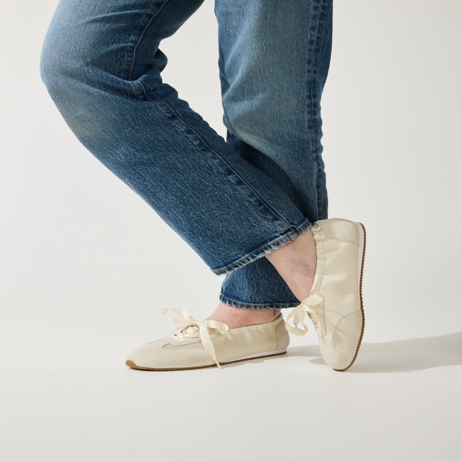 AVA SNEAKER IN CREAM - Yosi Samra  -