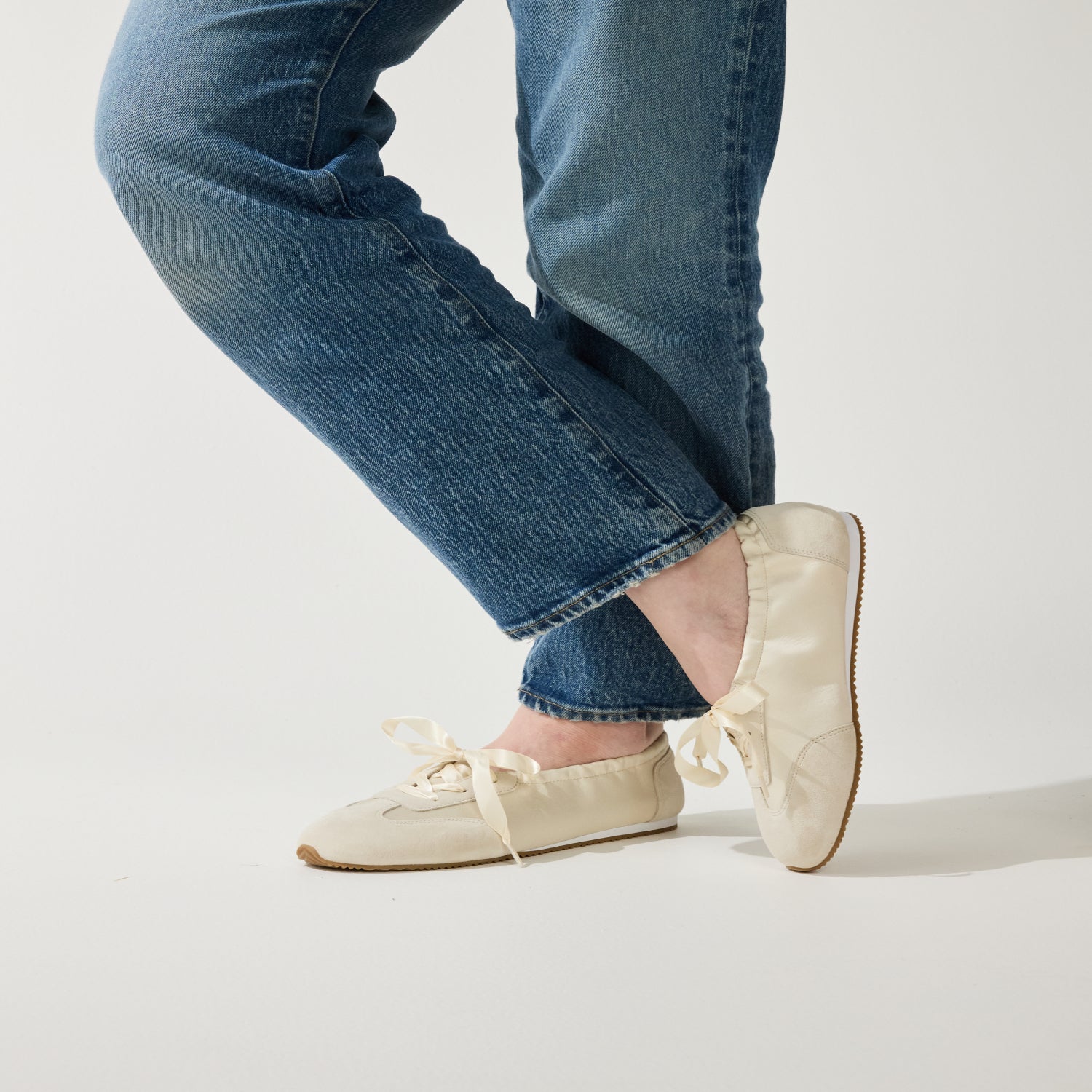 AVA SNEAKER IN CREAM - Yosi Samra  -