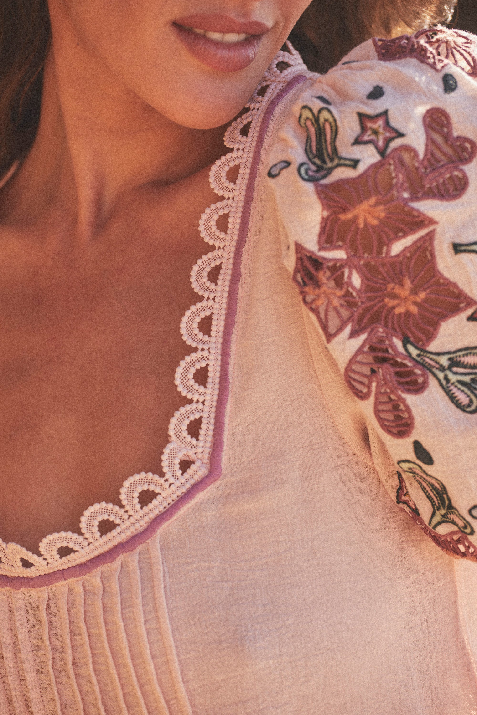Aalto Embroidered Top | Pink