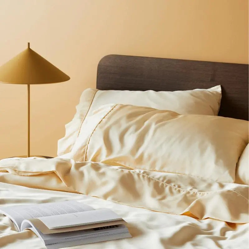 Signature Duvet Cover / Butter