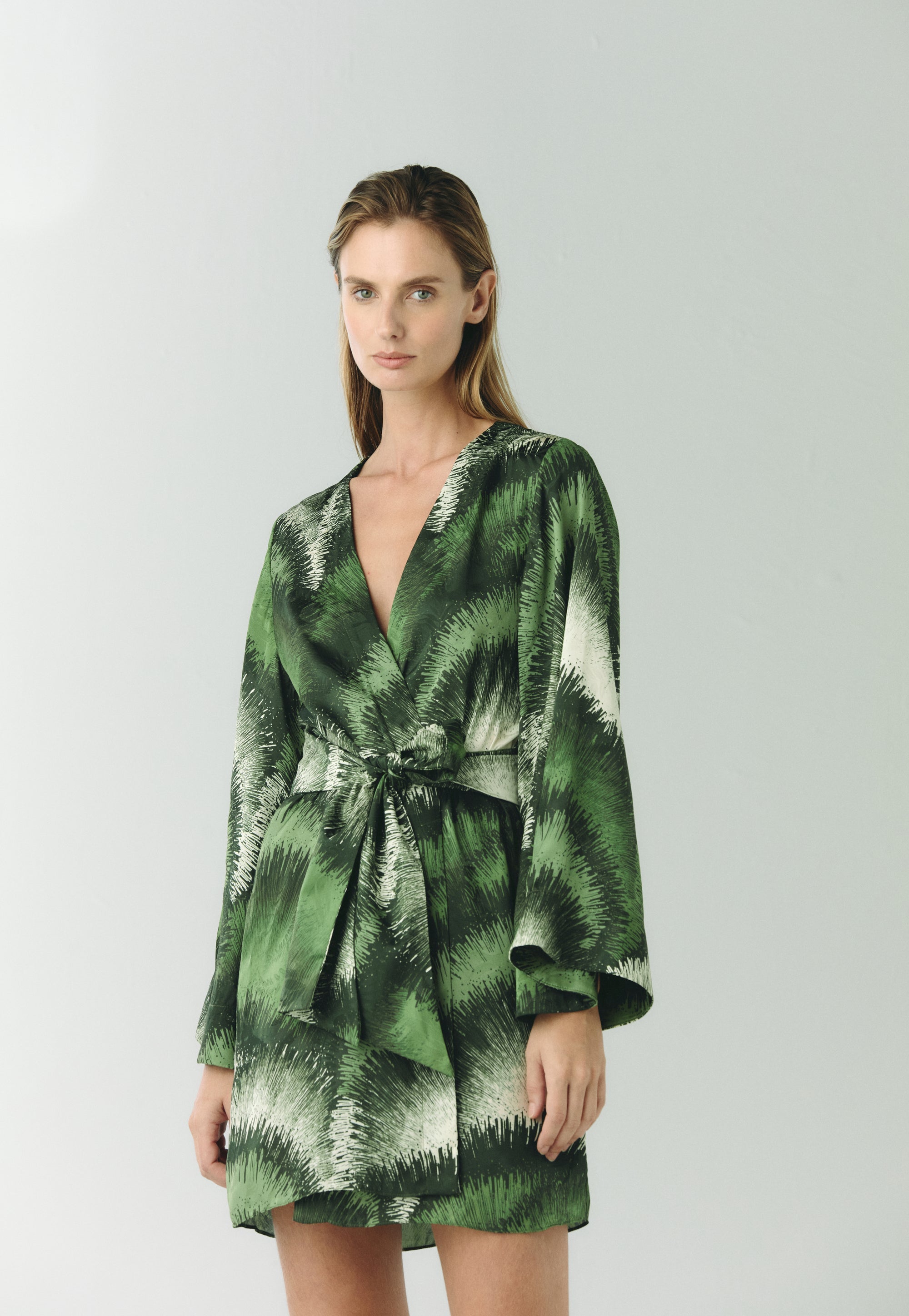 Joaquina Silk Jacquard Mini Kaftan / Green Brushed