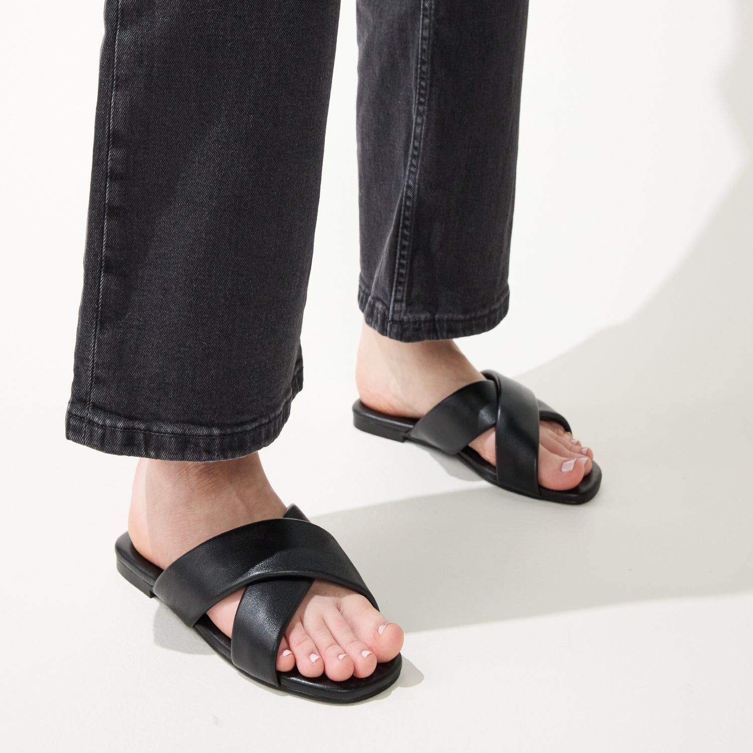 DELANCEY IN BLACK LEATHER - Yosi Samra  - Women's Sandals