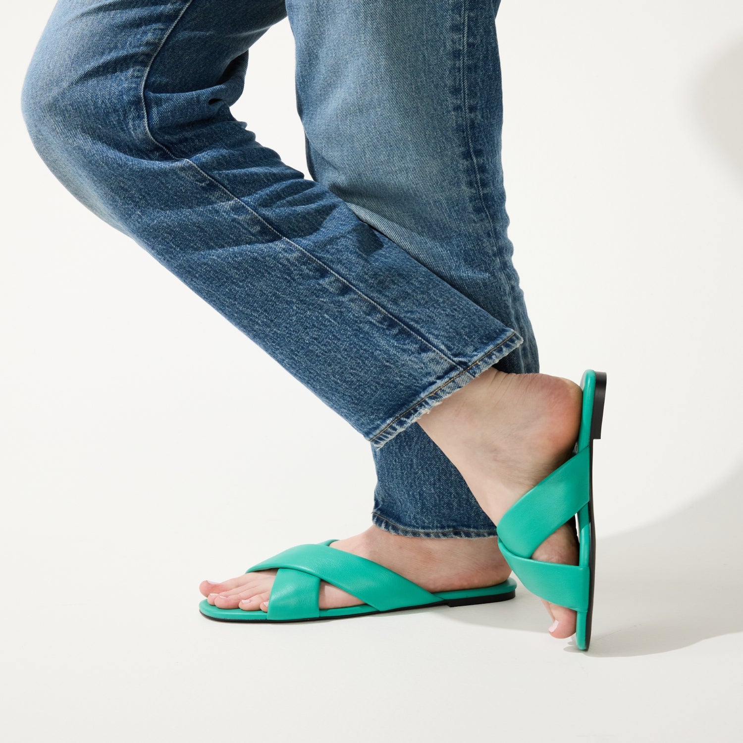DELANCEY IN TEAL LEATHER - Yosi Samra  -