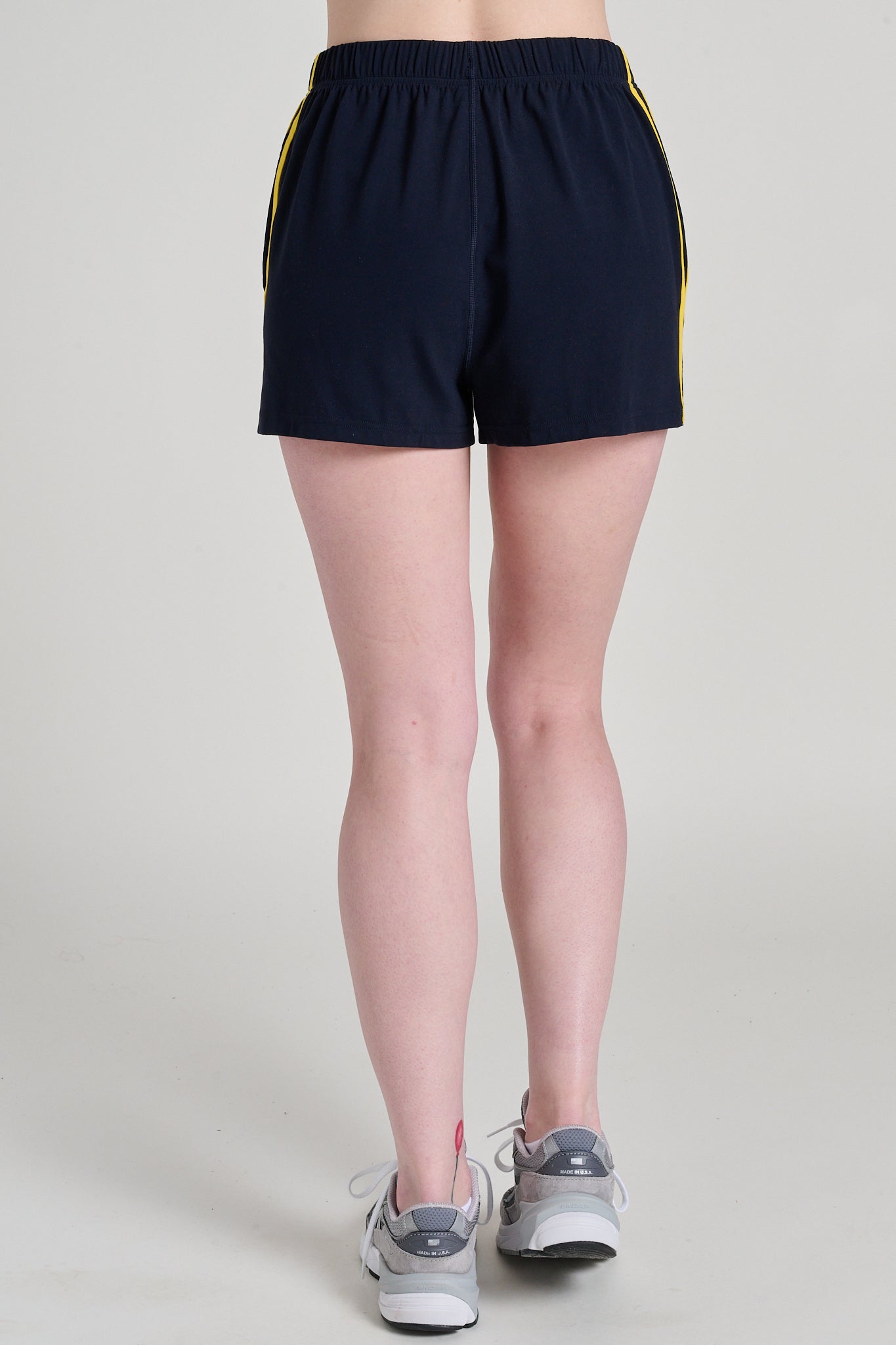 Ella Airweight Track Short | Splits59