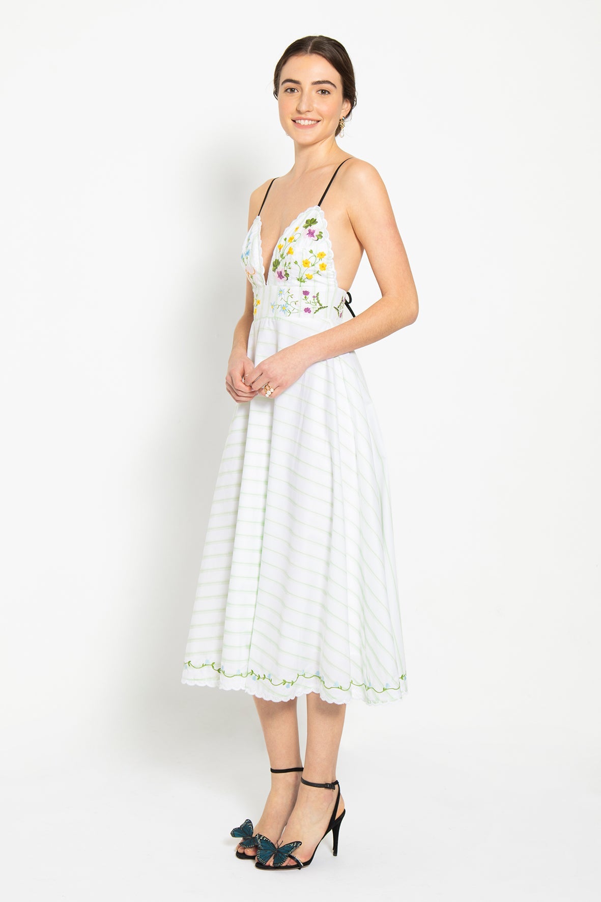 Nur | White With Green Stripes