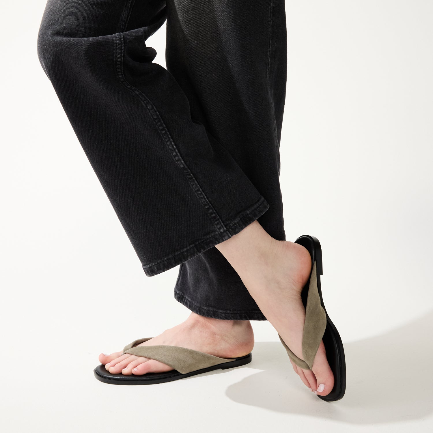 GISELLE IN TAUPE SUEDE - Yosi Samra  -