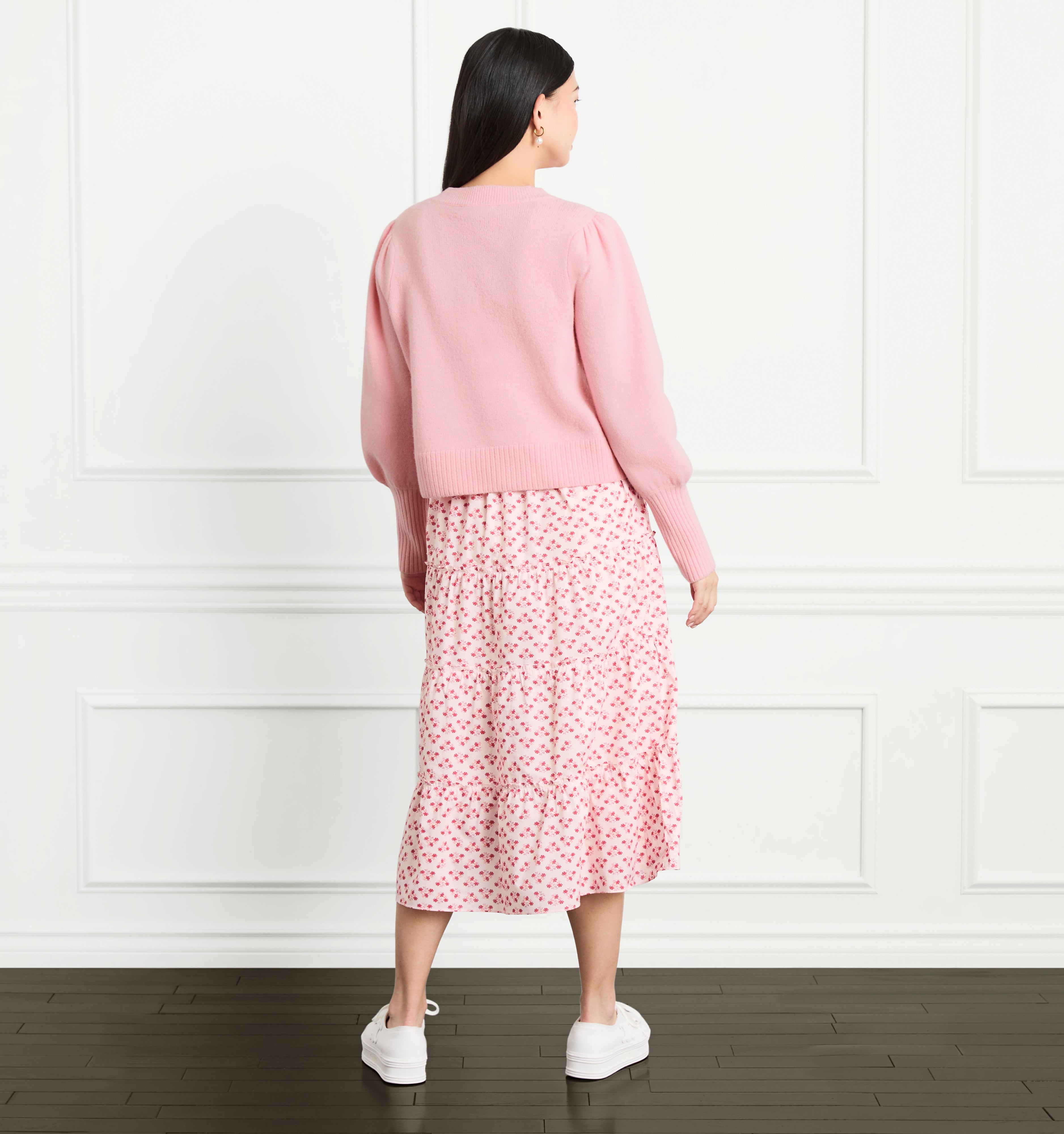 Sophia wears a size XS in the Candy Pink Merino Wool color:candy pink merino wool