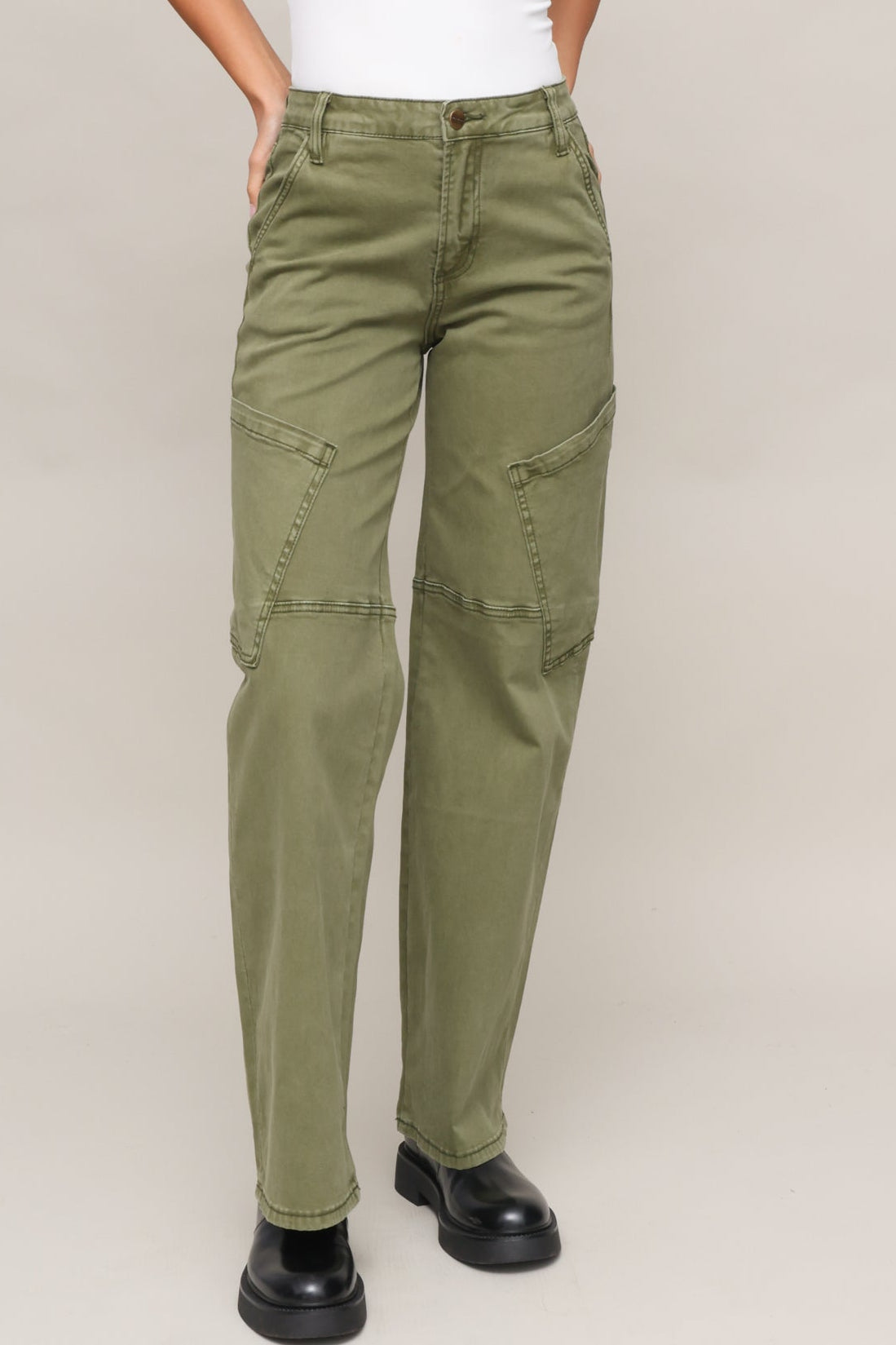 GREEN