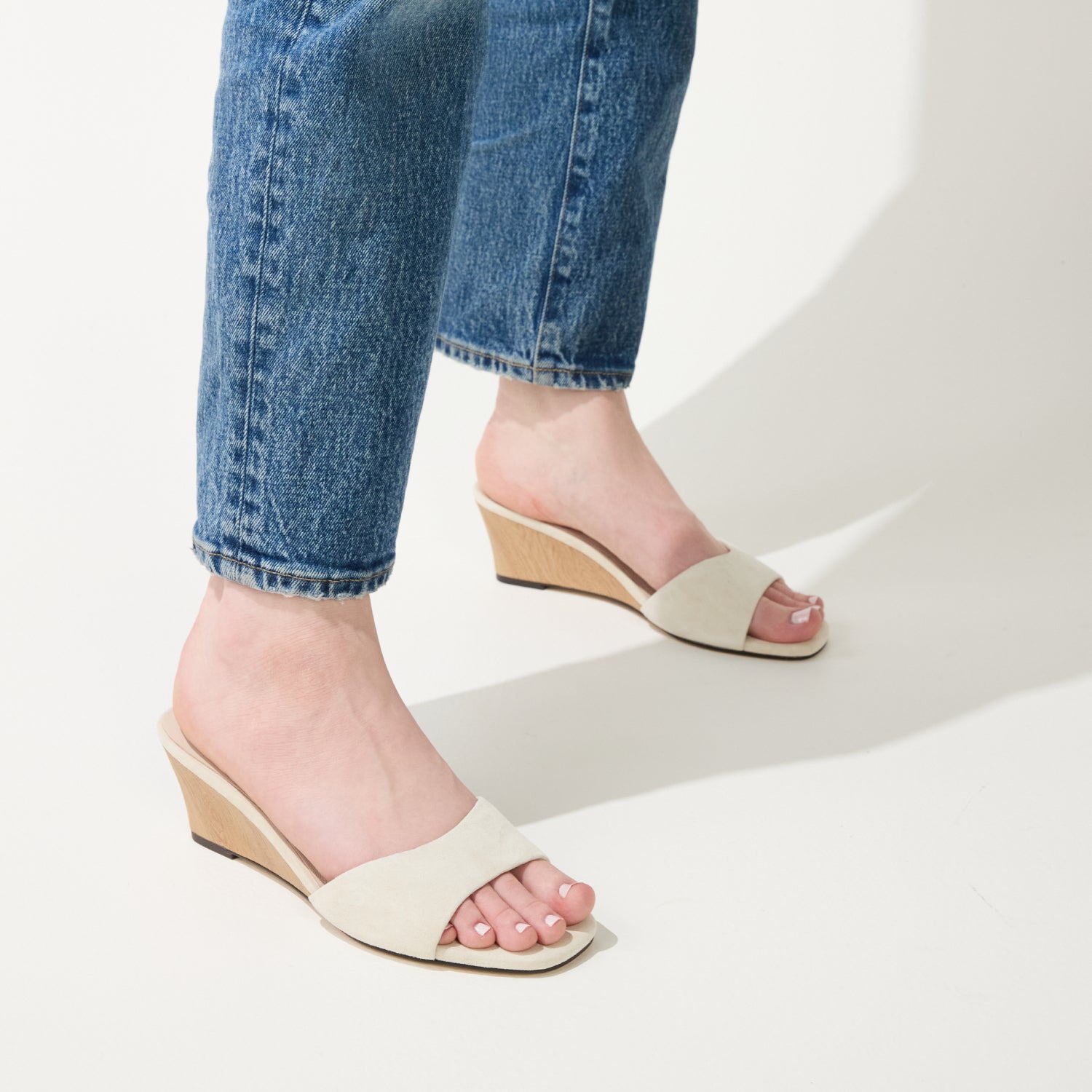JADA IN CREAM SUEDE - Yosi Samra  -