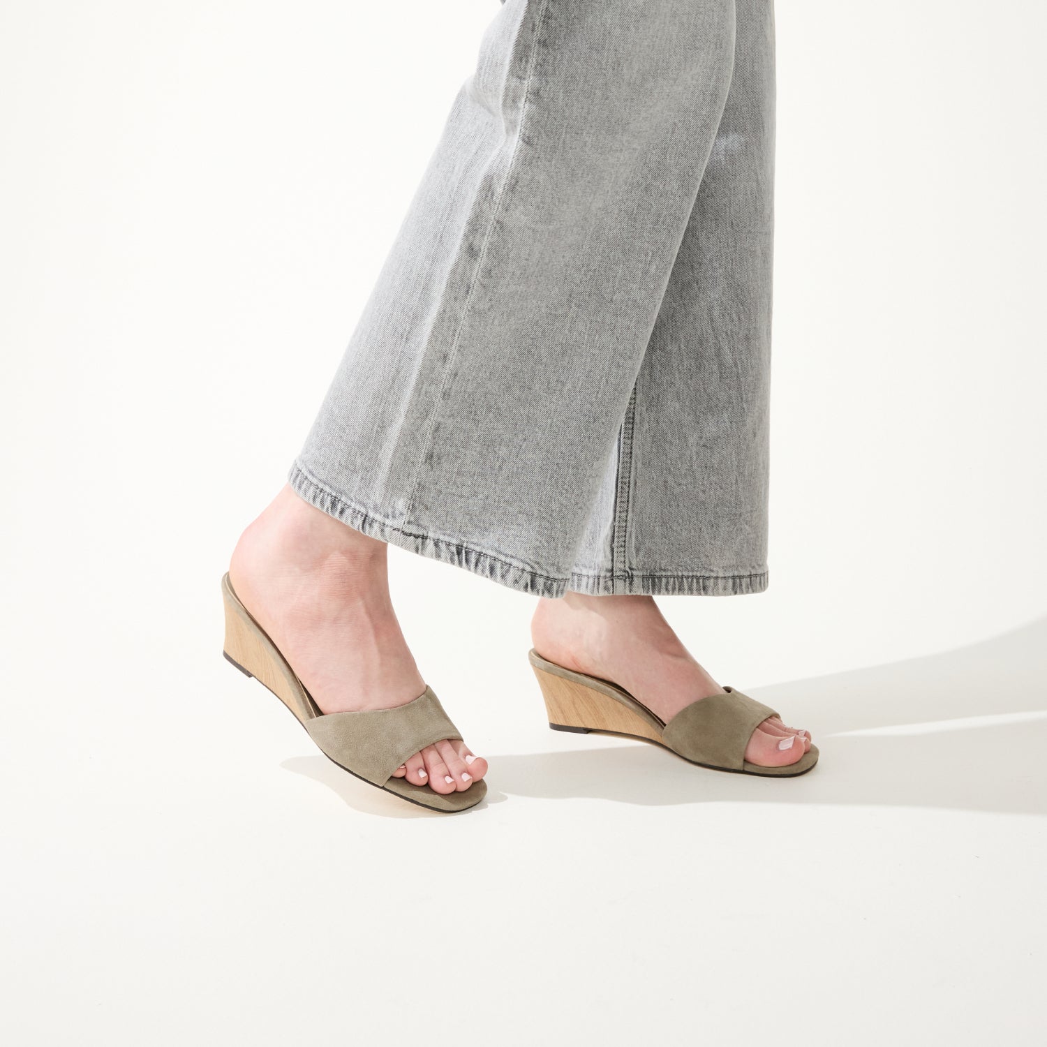 JADA IN TAUPE SUEDE - Yosi Samra  -