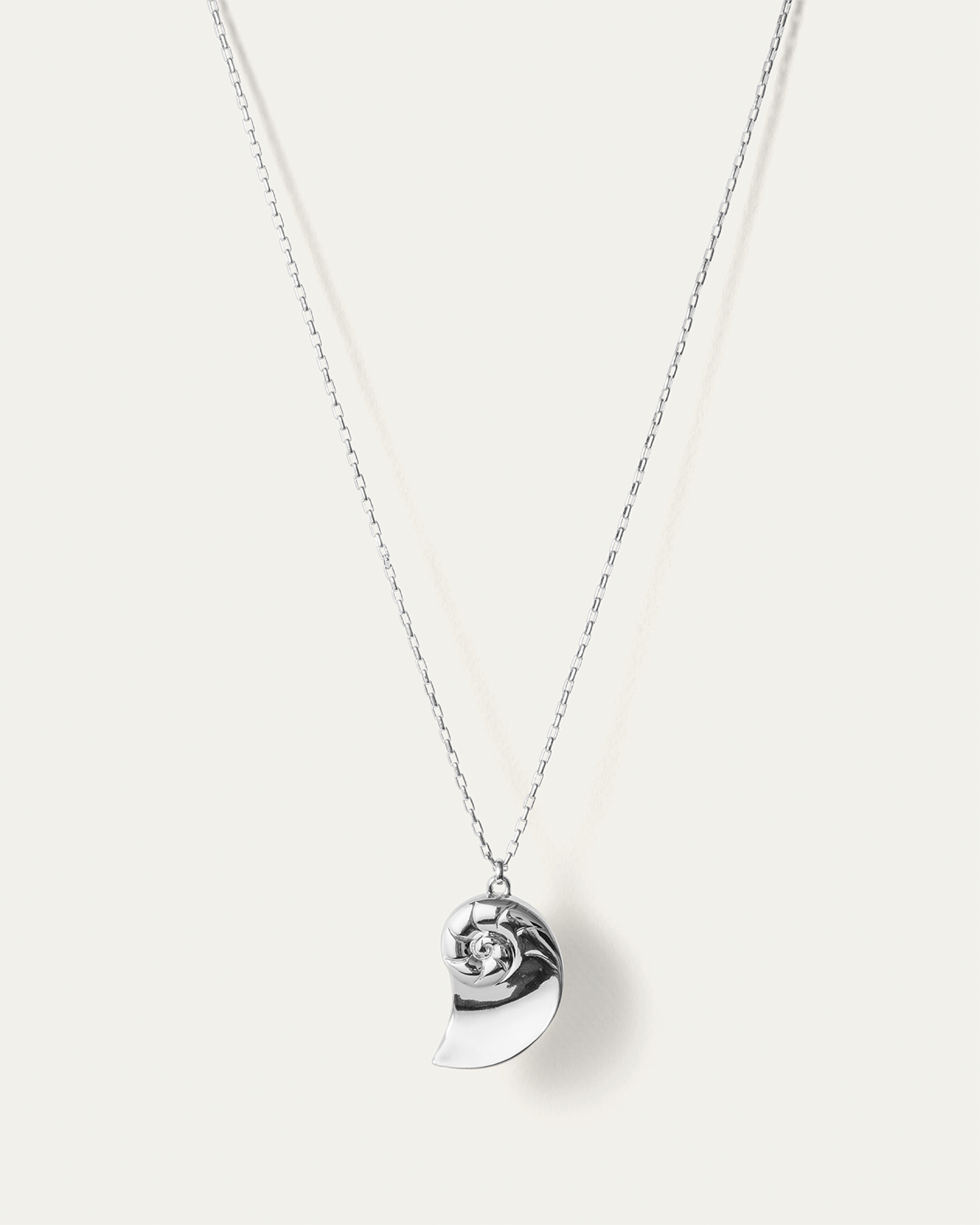 Dylan Pendant Necklace Silver