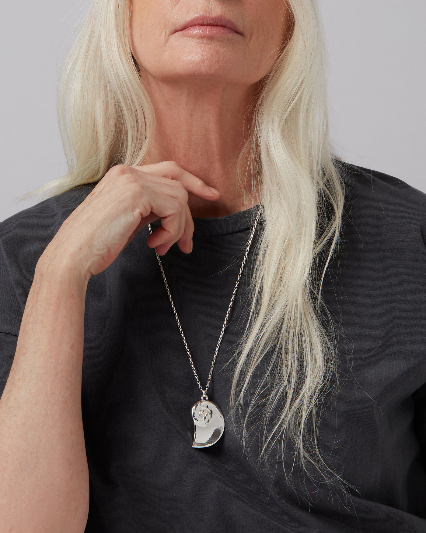 Dylan Pendant Necklace Silver