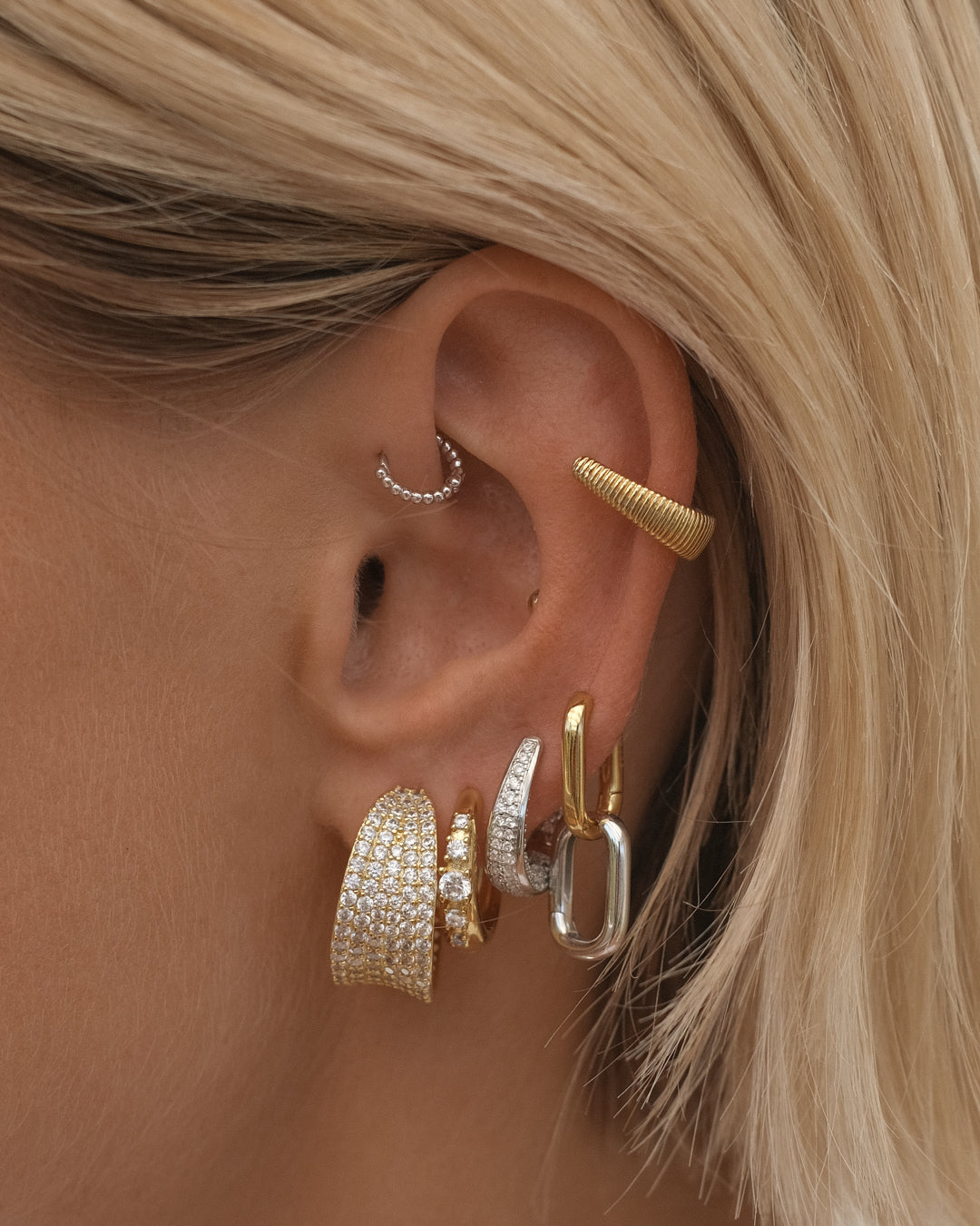 Stone Geneva Hoops- Gold