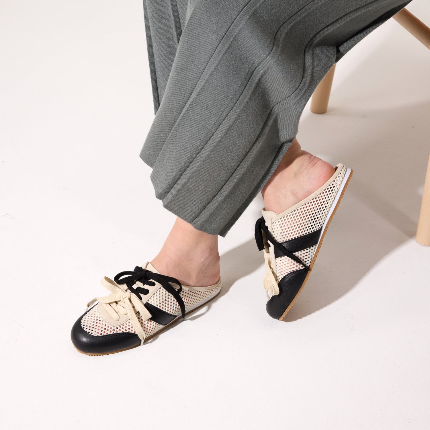 KENDI SNEAKER MULE IN BLACK - Yosi Samra  - Women's Flats