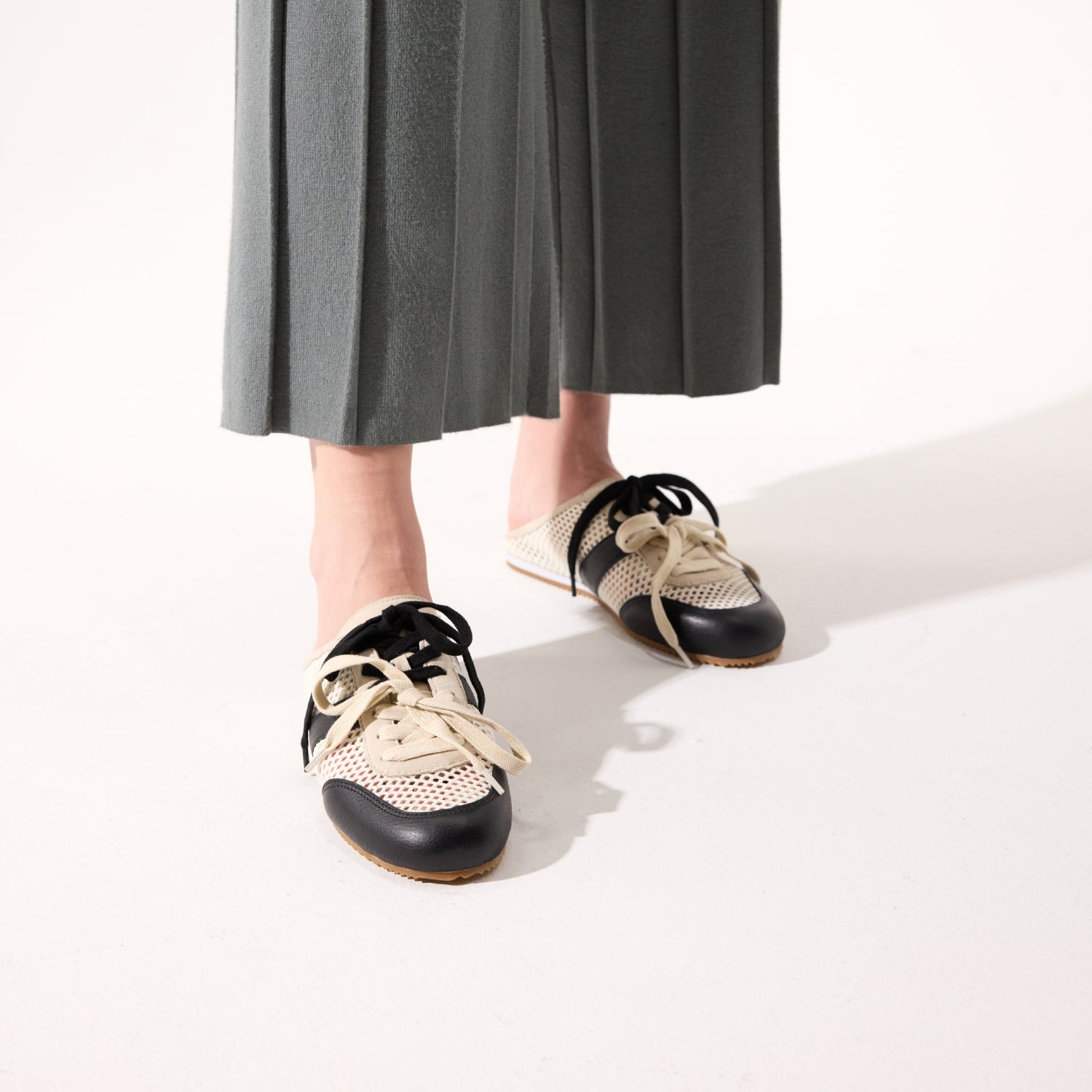 KENDI SNEAKER MULE IN BLACK - Yosi Samra  - Women's Flats