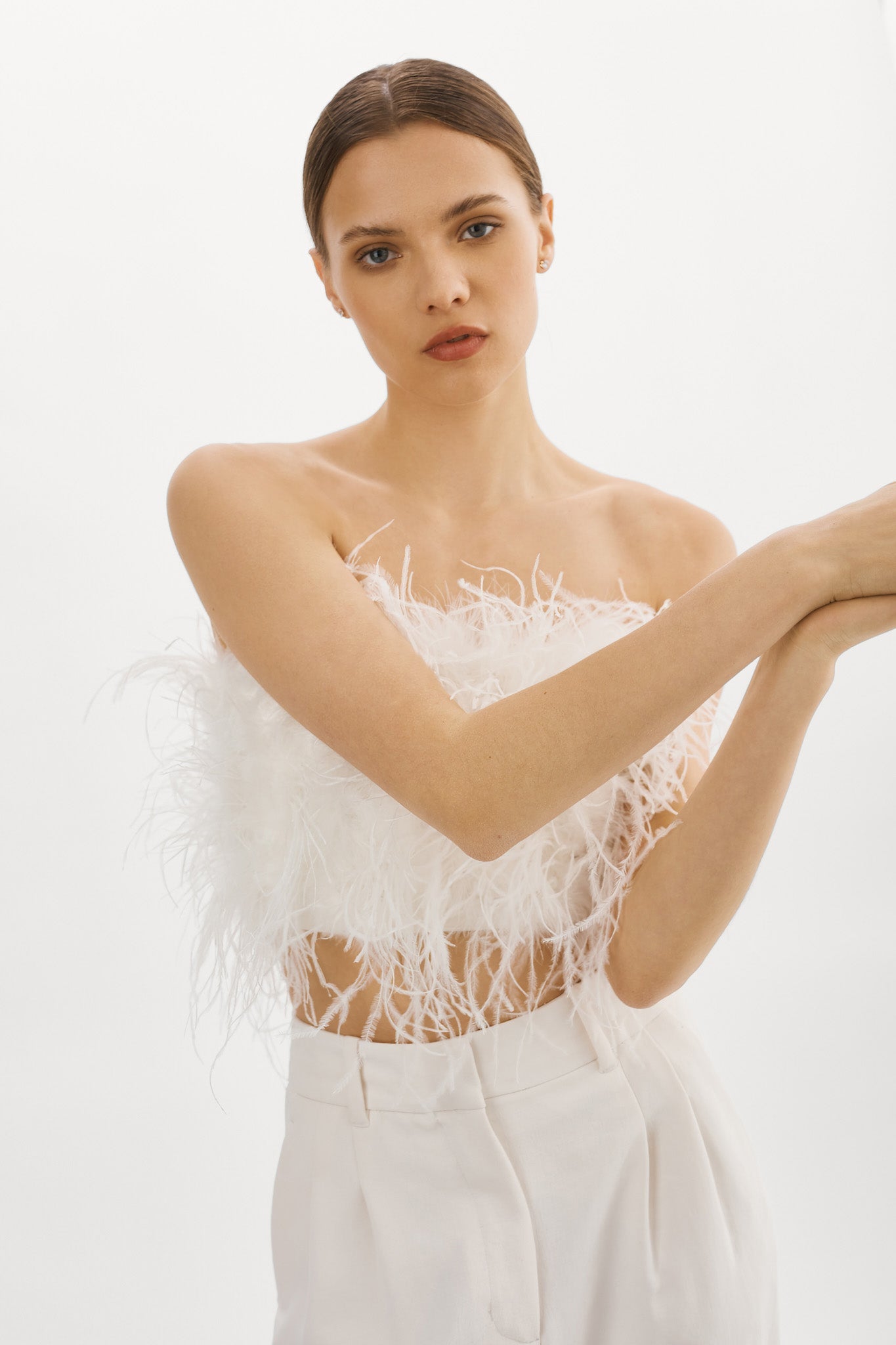 ZAINA | White