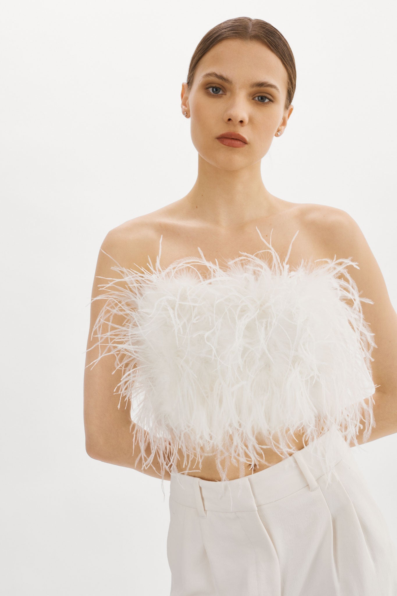 ZAINA | White