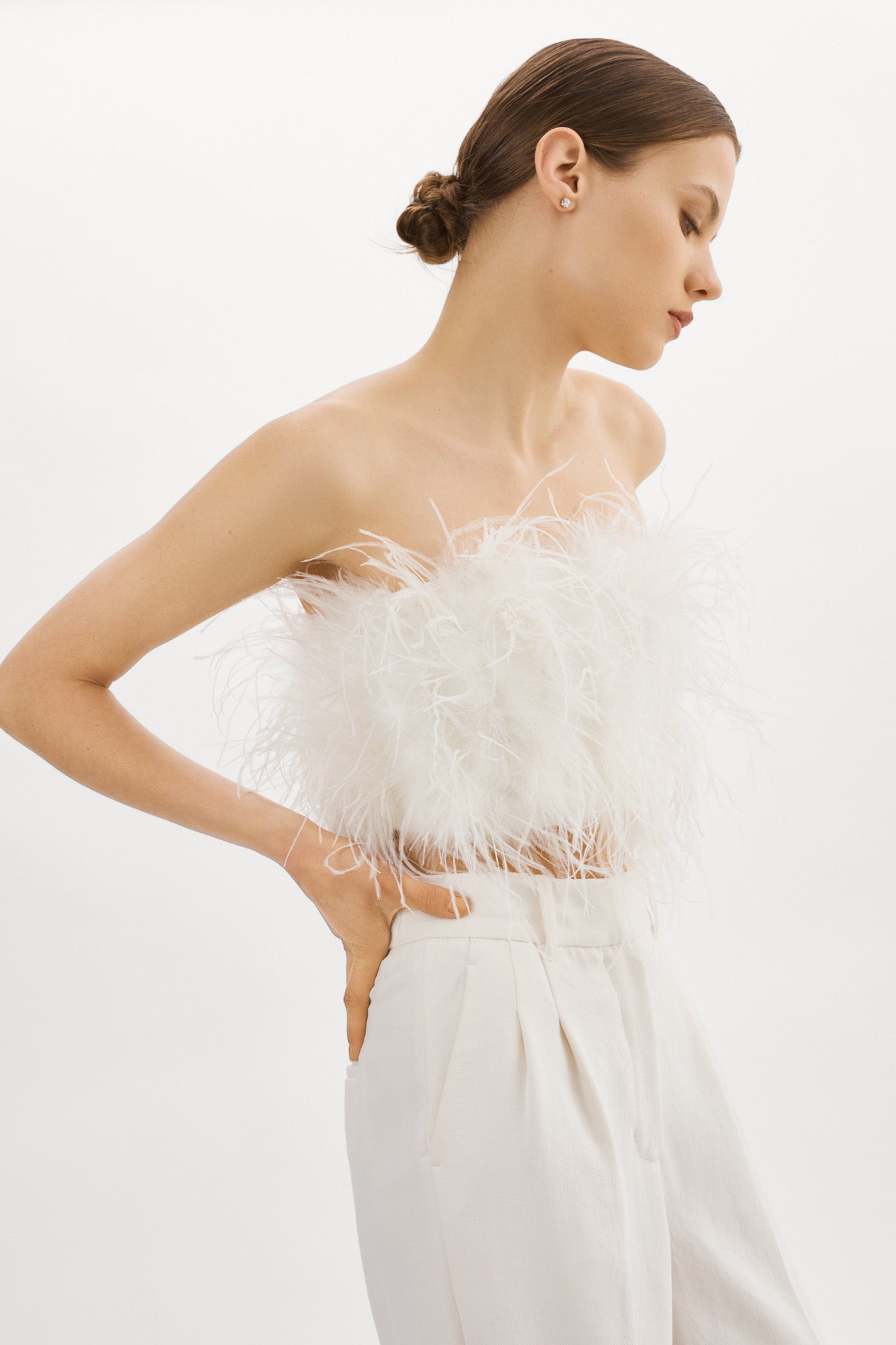 ZAINA | White
