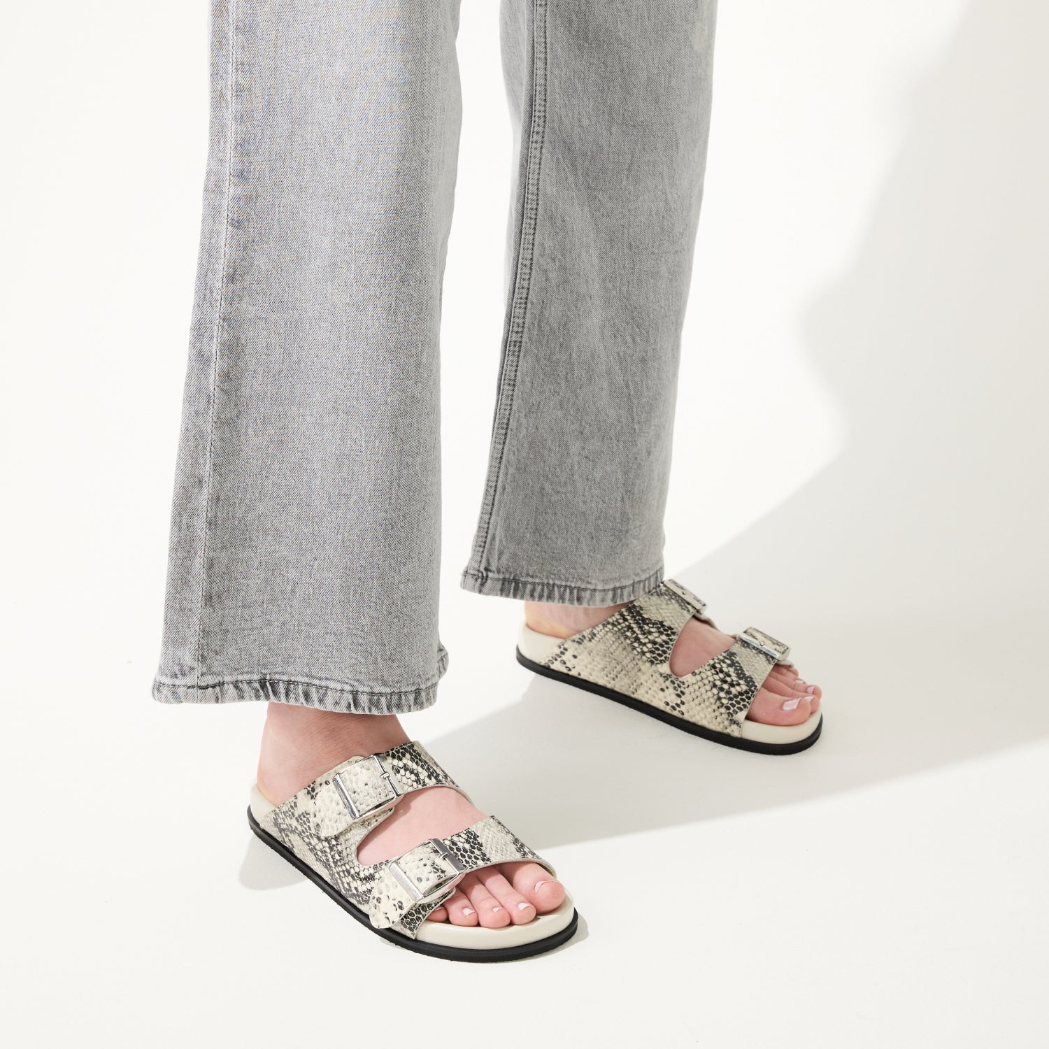MAYA IN SNAKE LEATHER - Yosi Samra  -