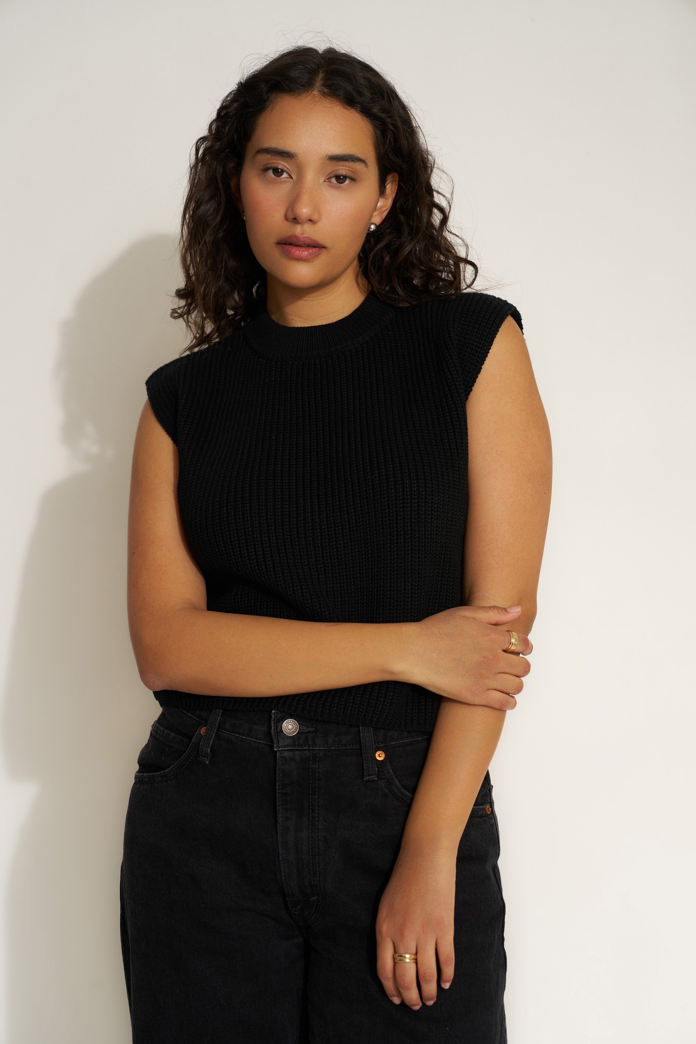 The Muscle Tee - Black