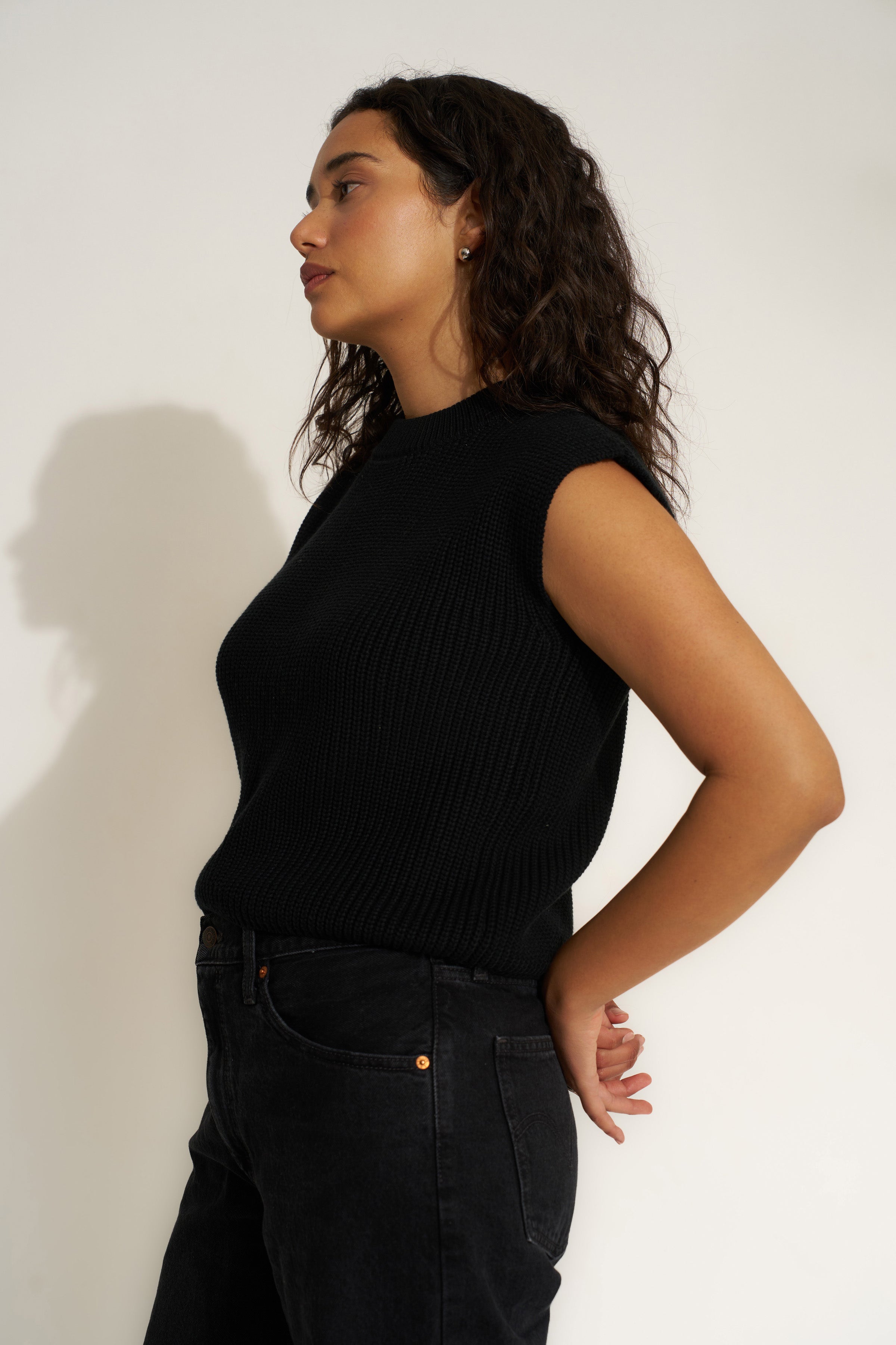 The Muscle Tee - Black