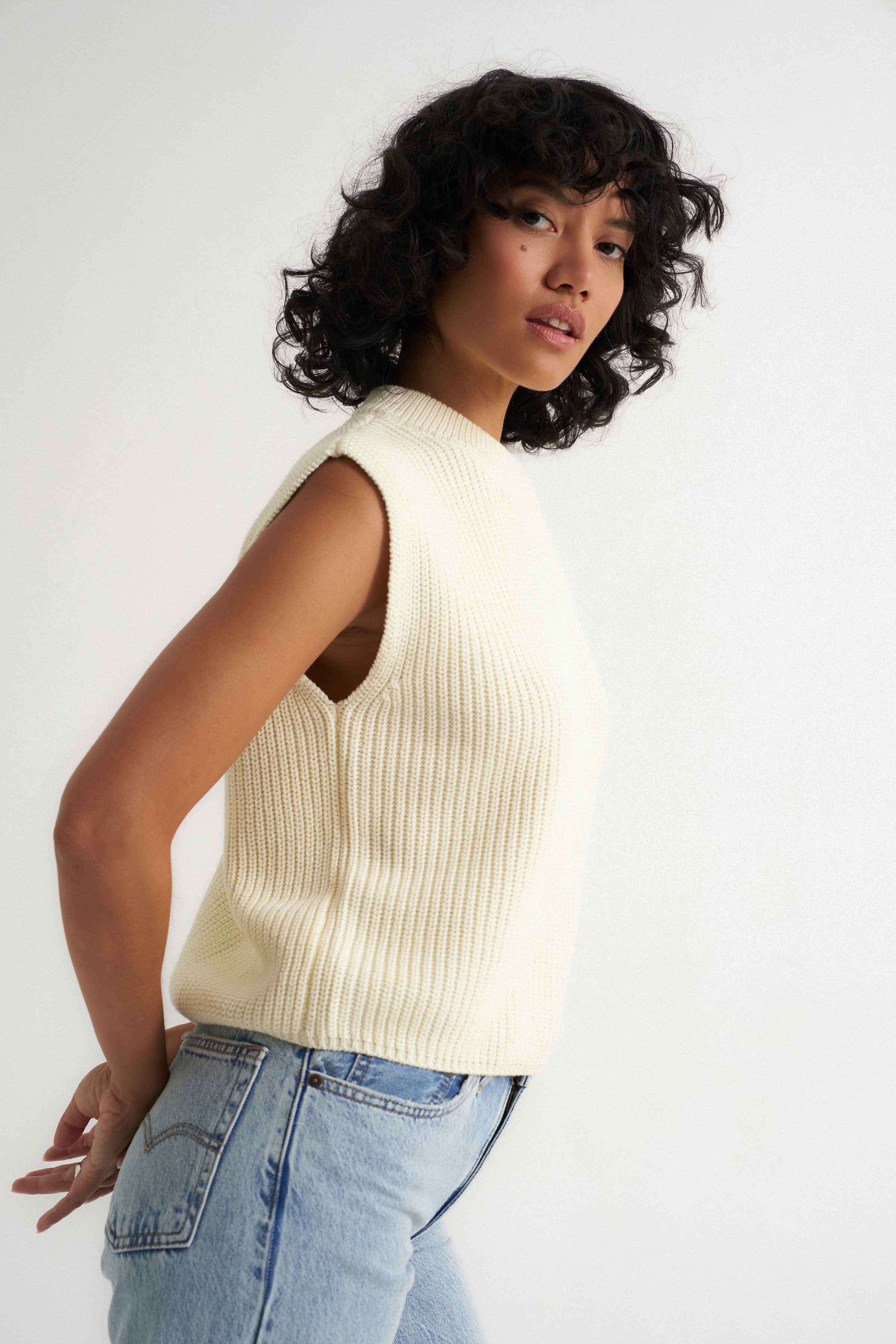 The Muscle Tee - Creme