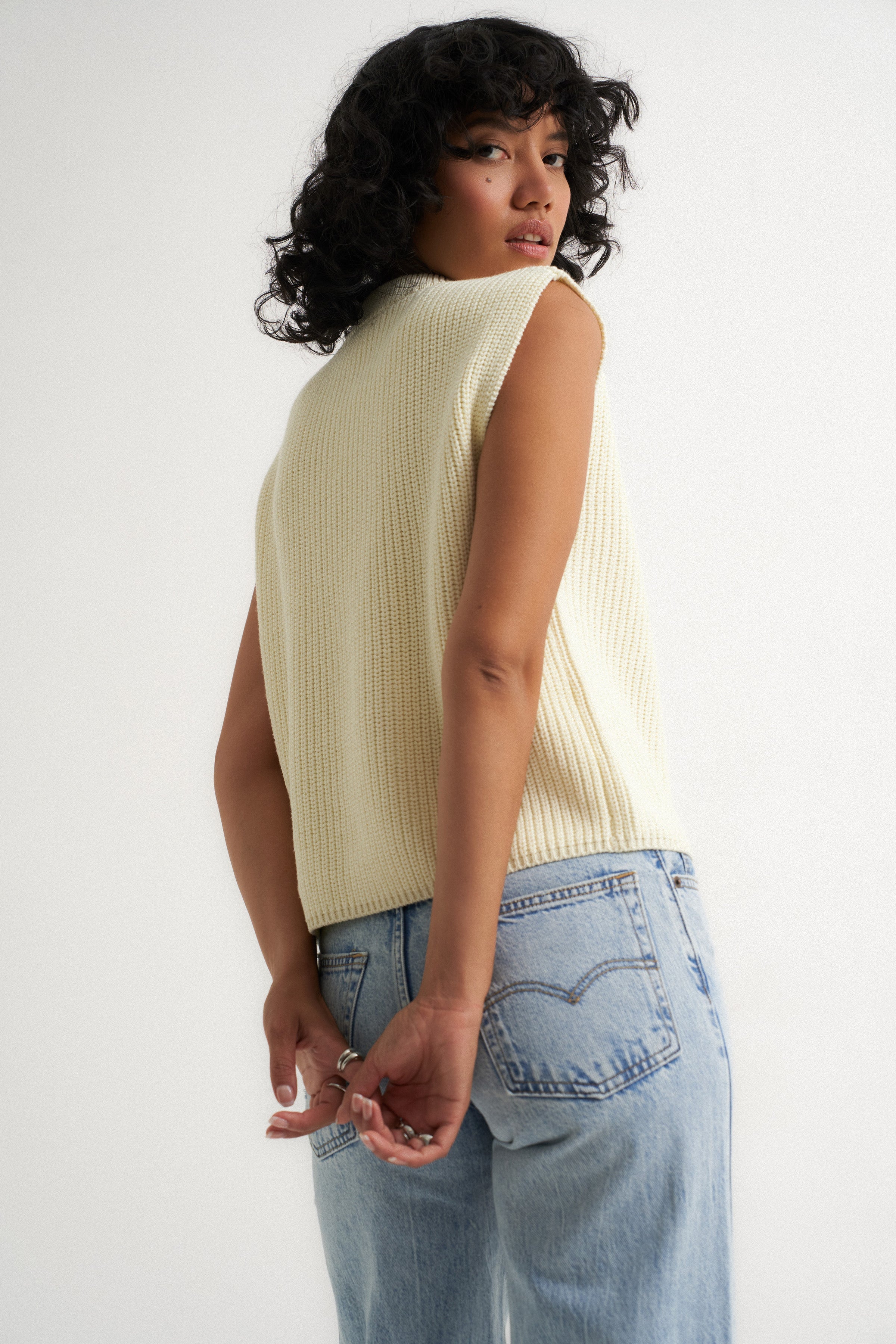 The Muscle Tee - Creme