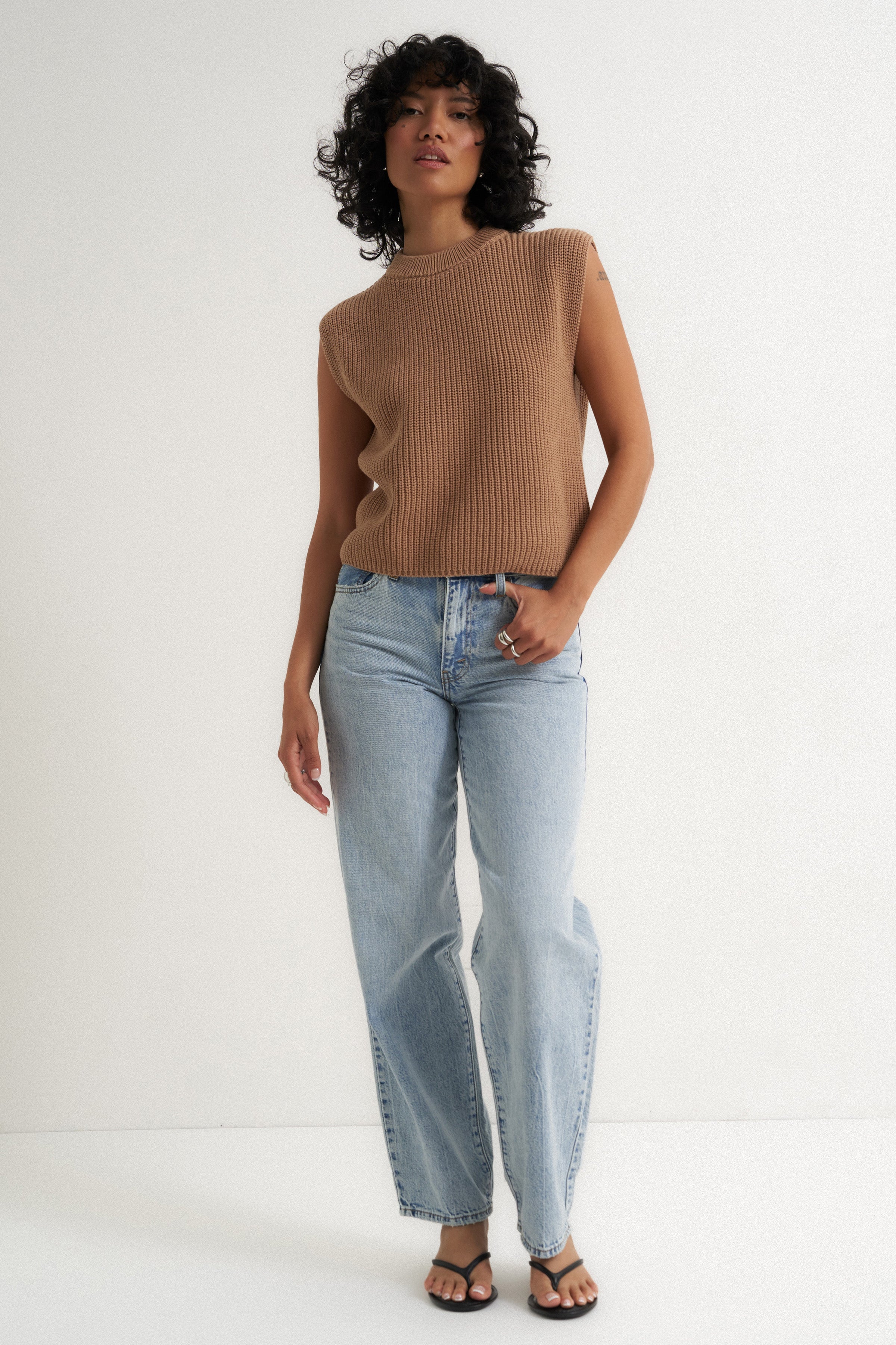 The Muscle Tee - Camel