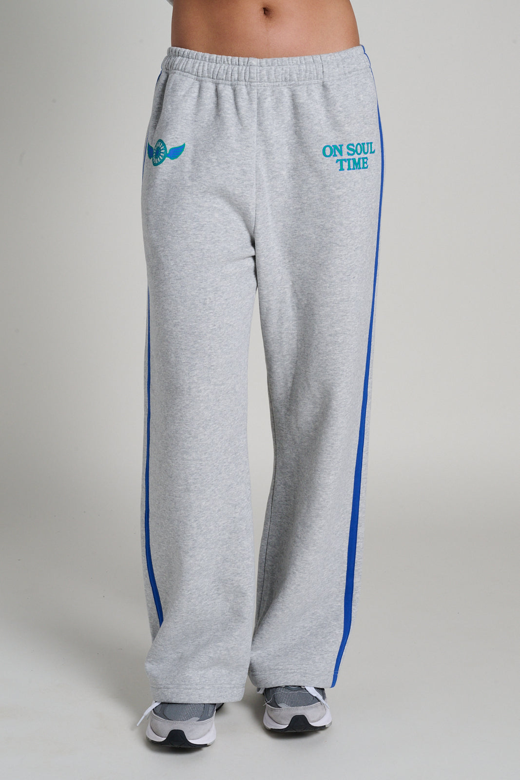 On Soul Time Classic Sweatpant | The Mayfair Group