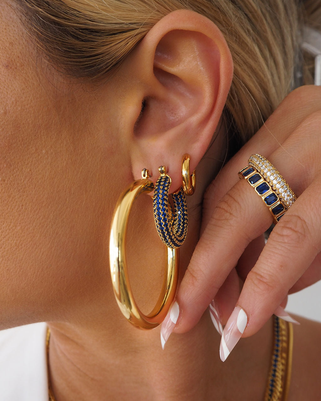 Bezel Emerald Ballier Ring- Blue Sapphire- Gold