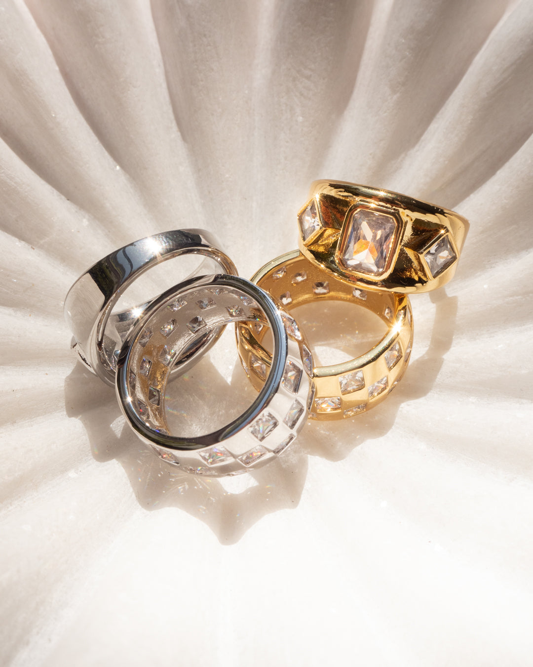 Baguette Bezel Signet Ring- Gold