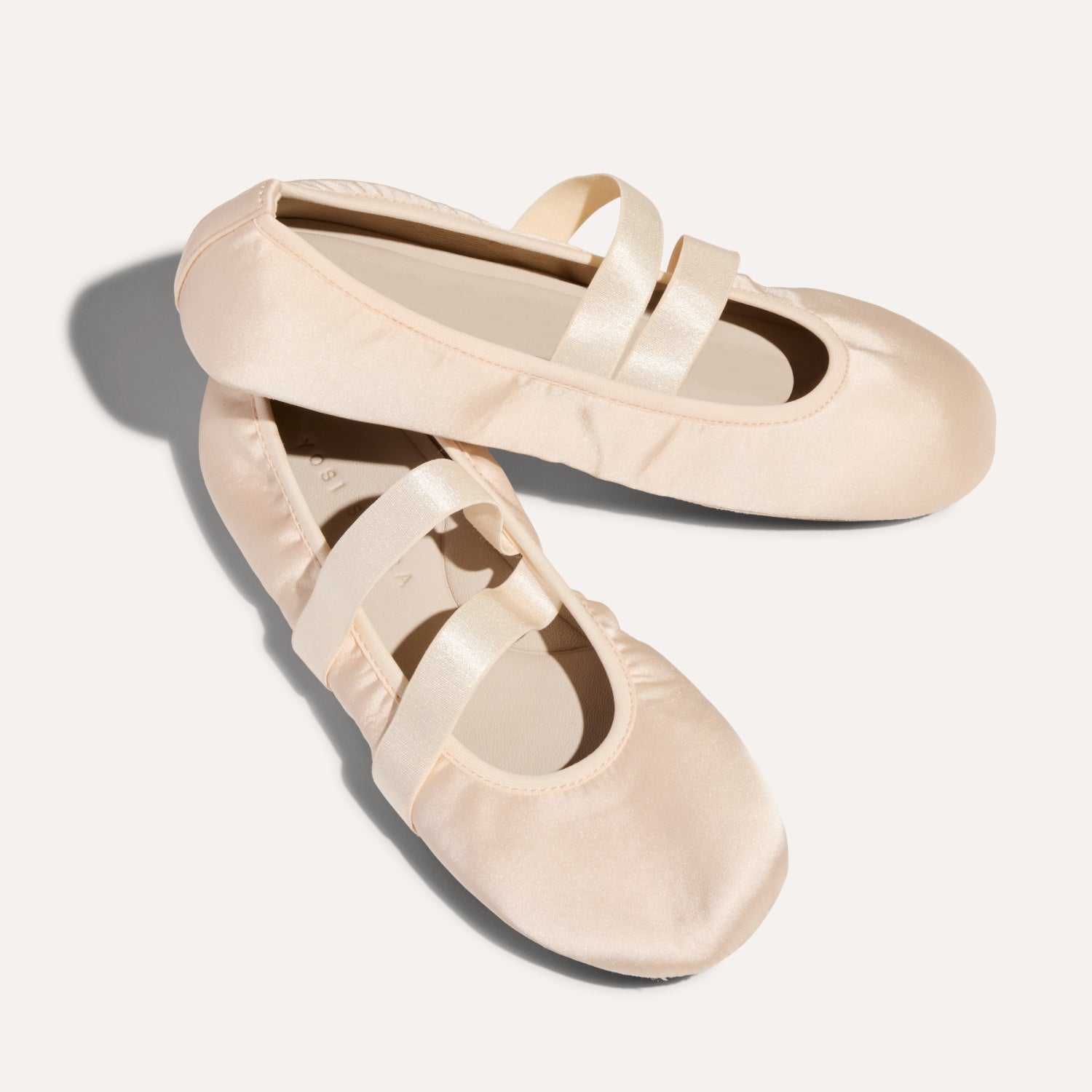 ROSE IN BALLET SATIN - Yosi Samra  -