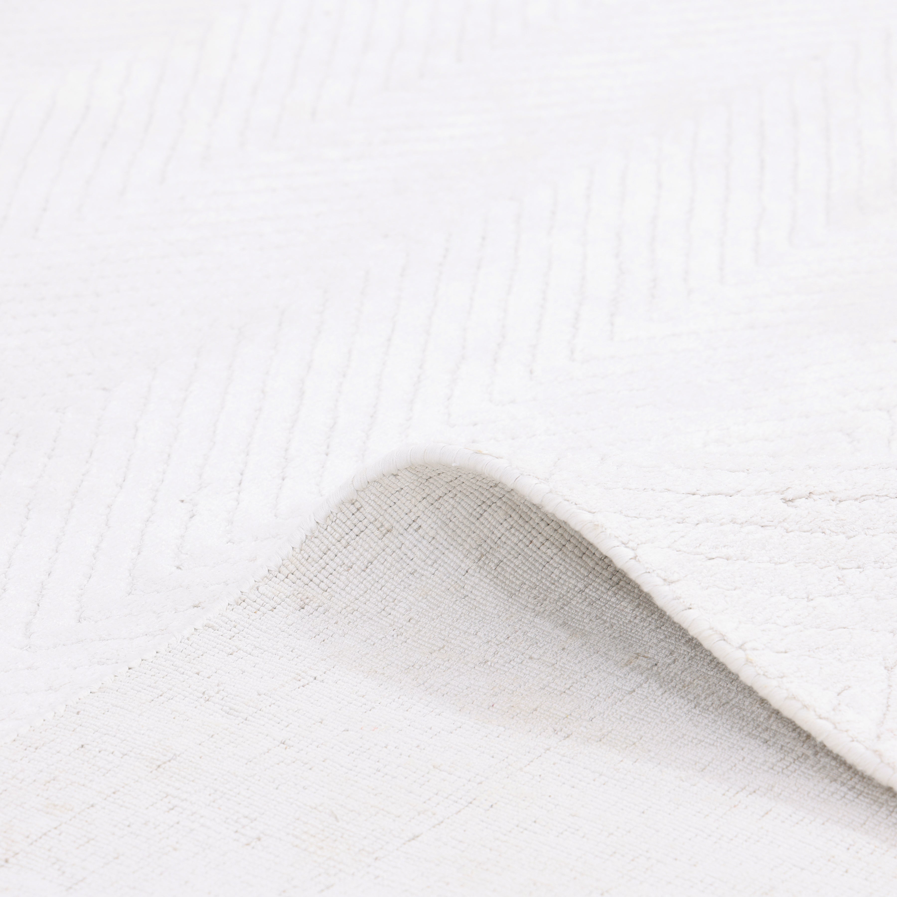 Chevelle Hand-Loomed Contemporary Chevron Ivory Area Rug