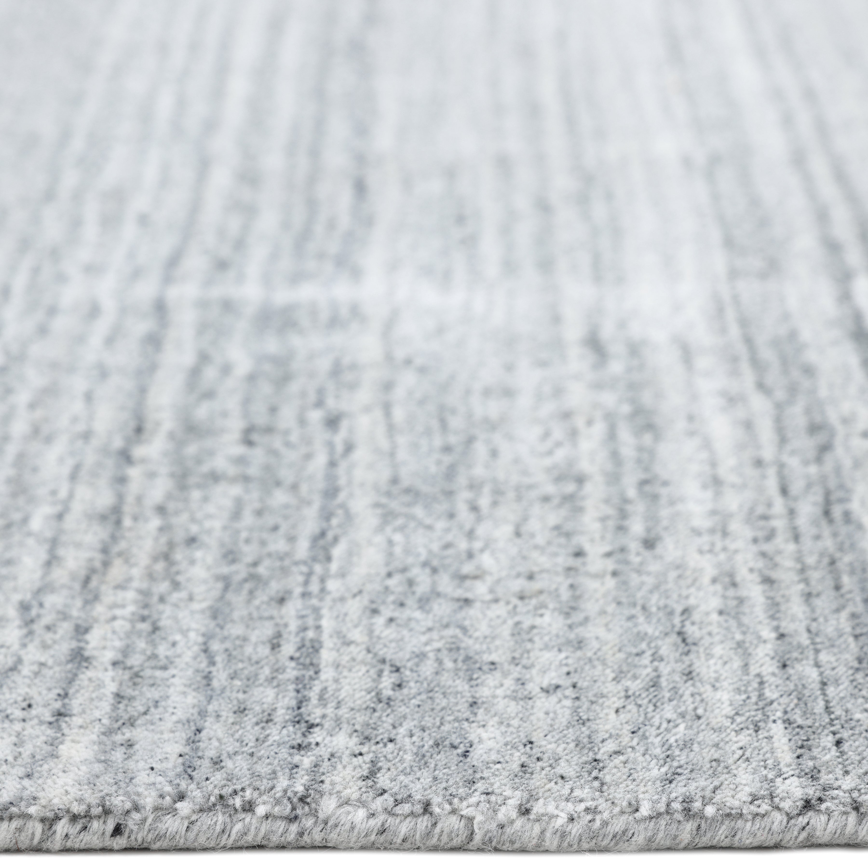 Harbor Hand-Loomed Contemporary Solid Gray Area Rug