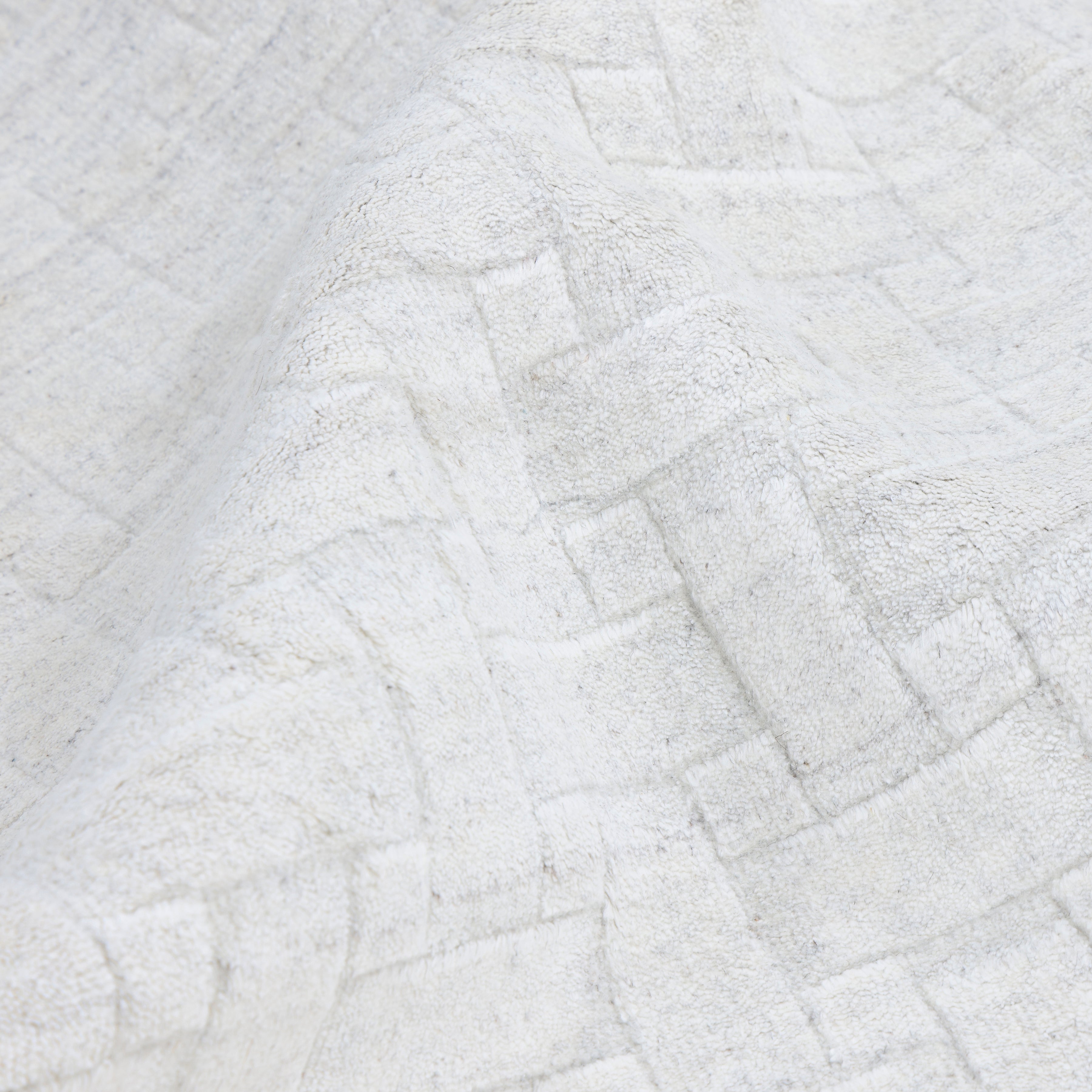 Peyton Hand-Loomed Contemporary Geometric Ivory Area Rug