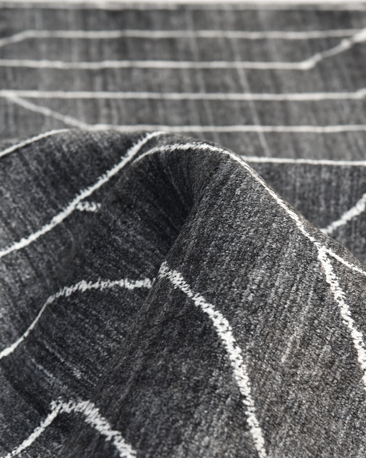 Kali Hand-Loomed Contemporary Geometric Gray Area Rug