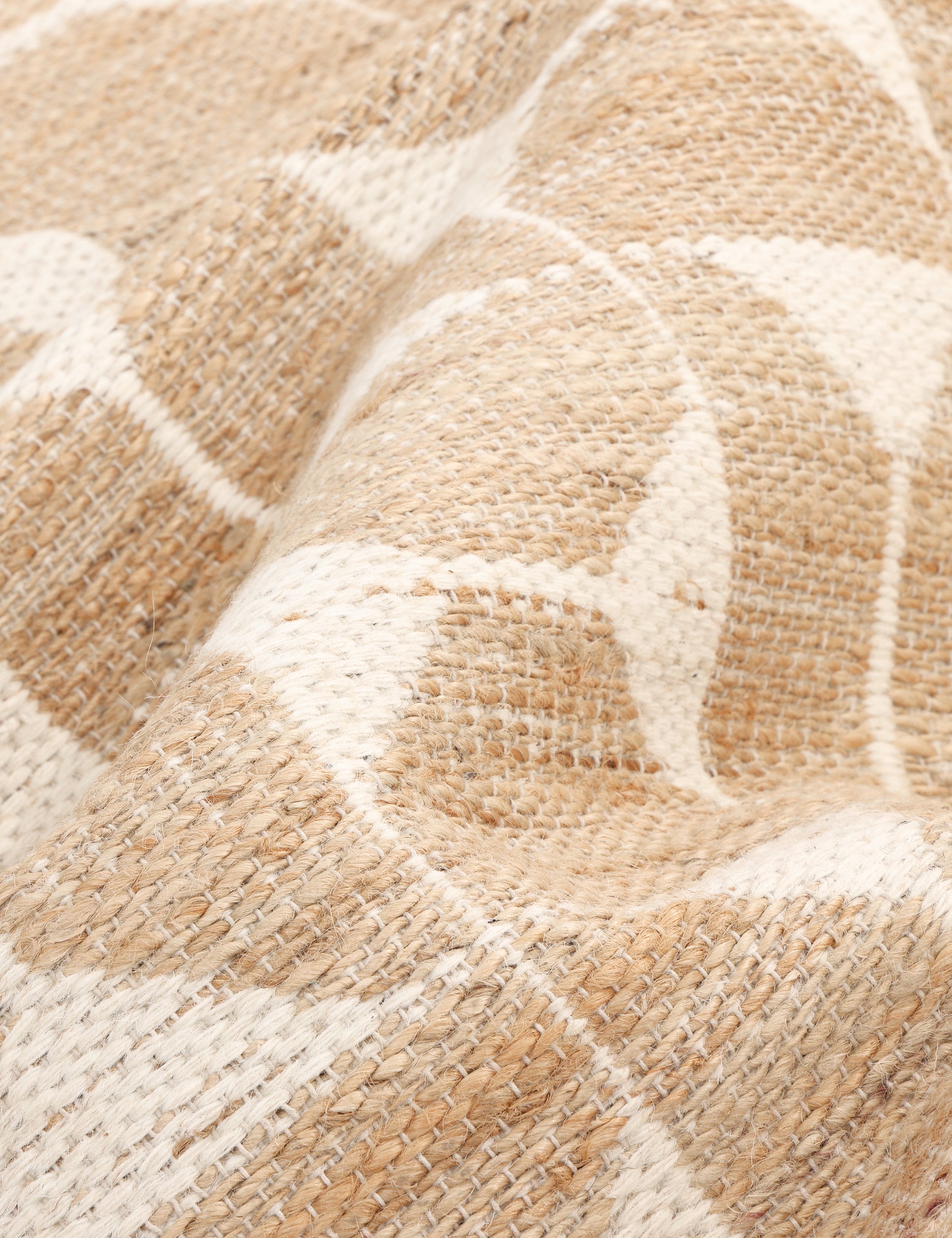 Elle Hand Woven Contemporary Geometric Ivory Area Rug