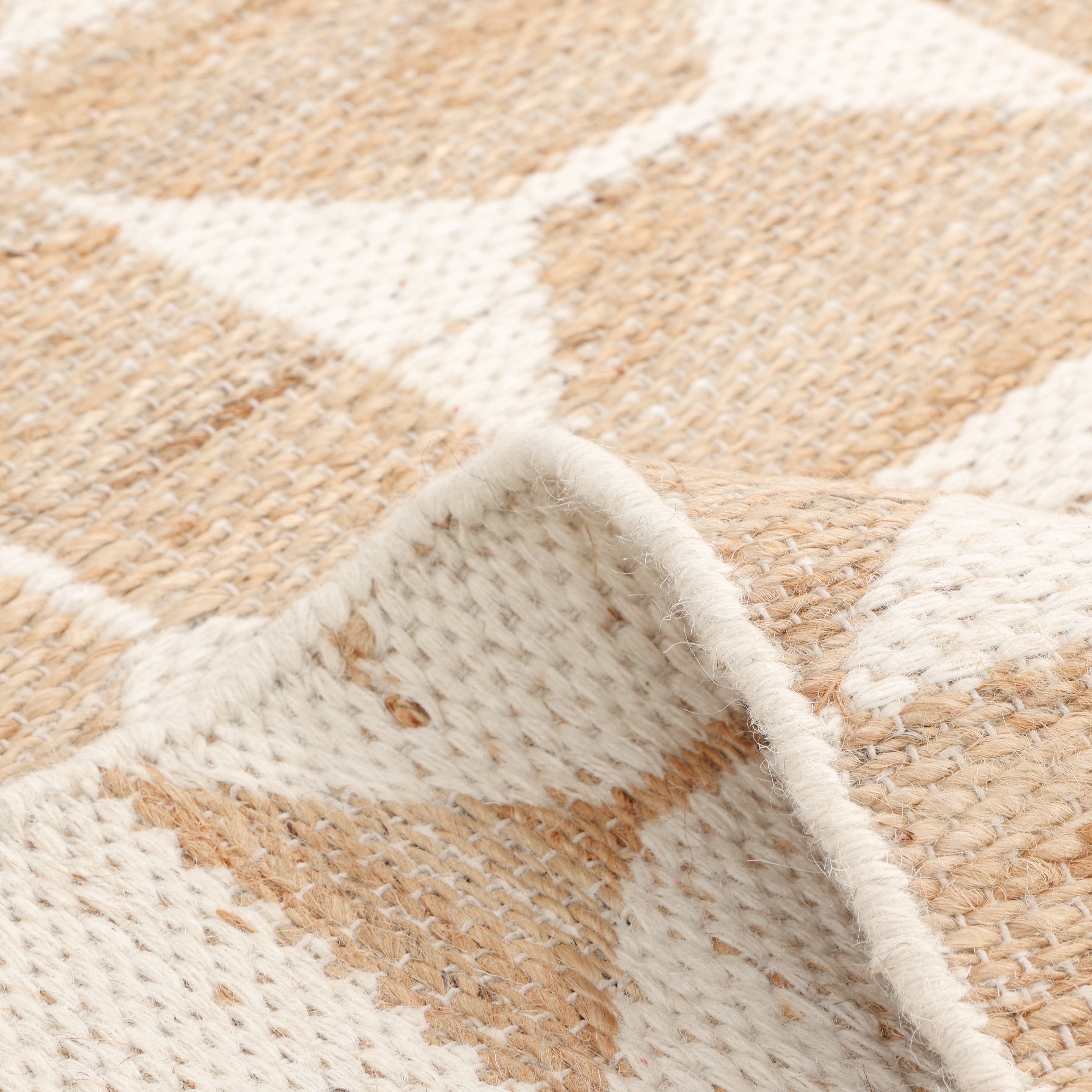 Elle Hand Woven Contemporary Geometric Ivory Area Rug