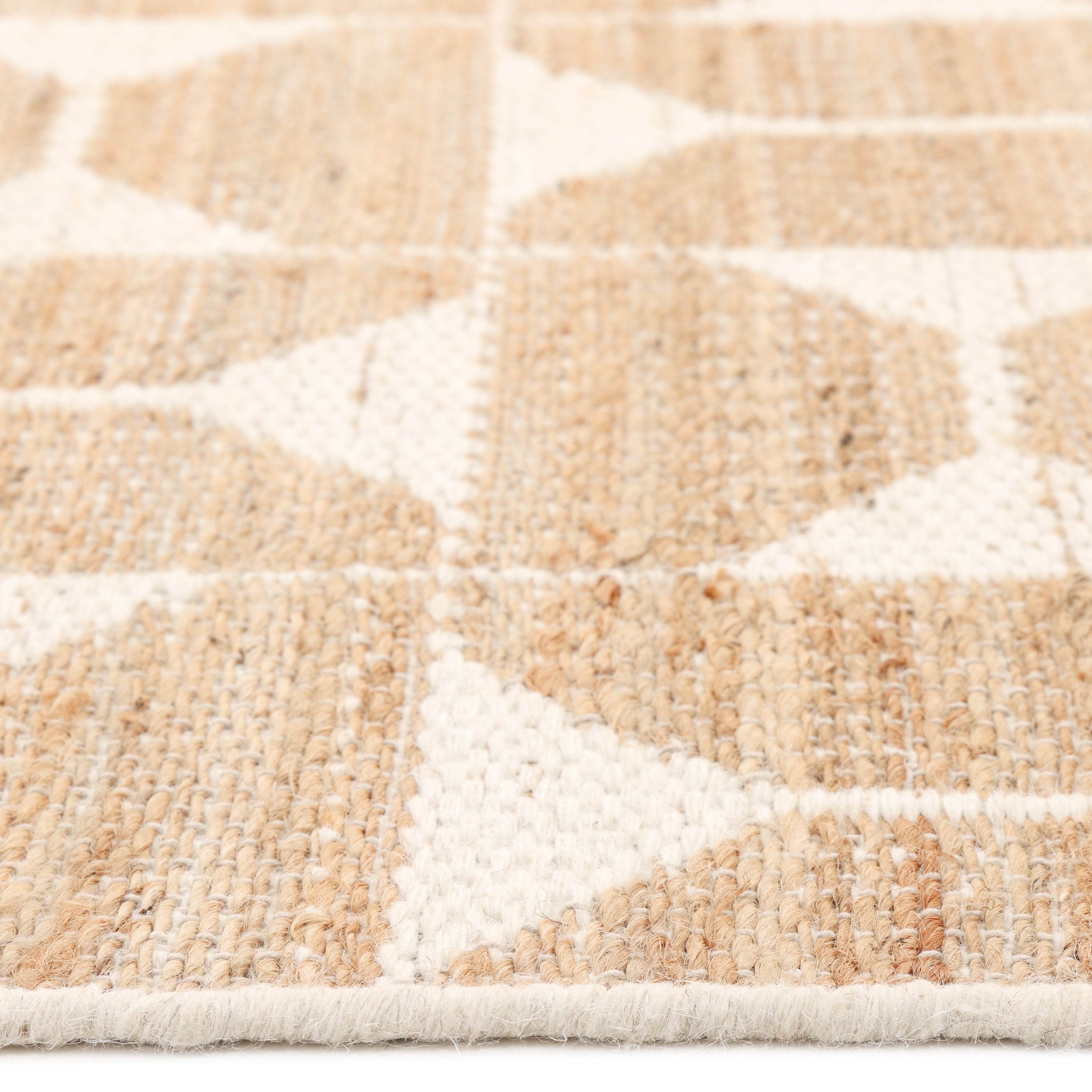 Elle Hand Woven Contemporary Geometric Ivory Area Rug