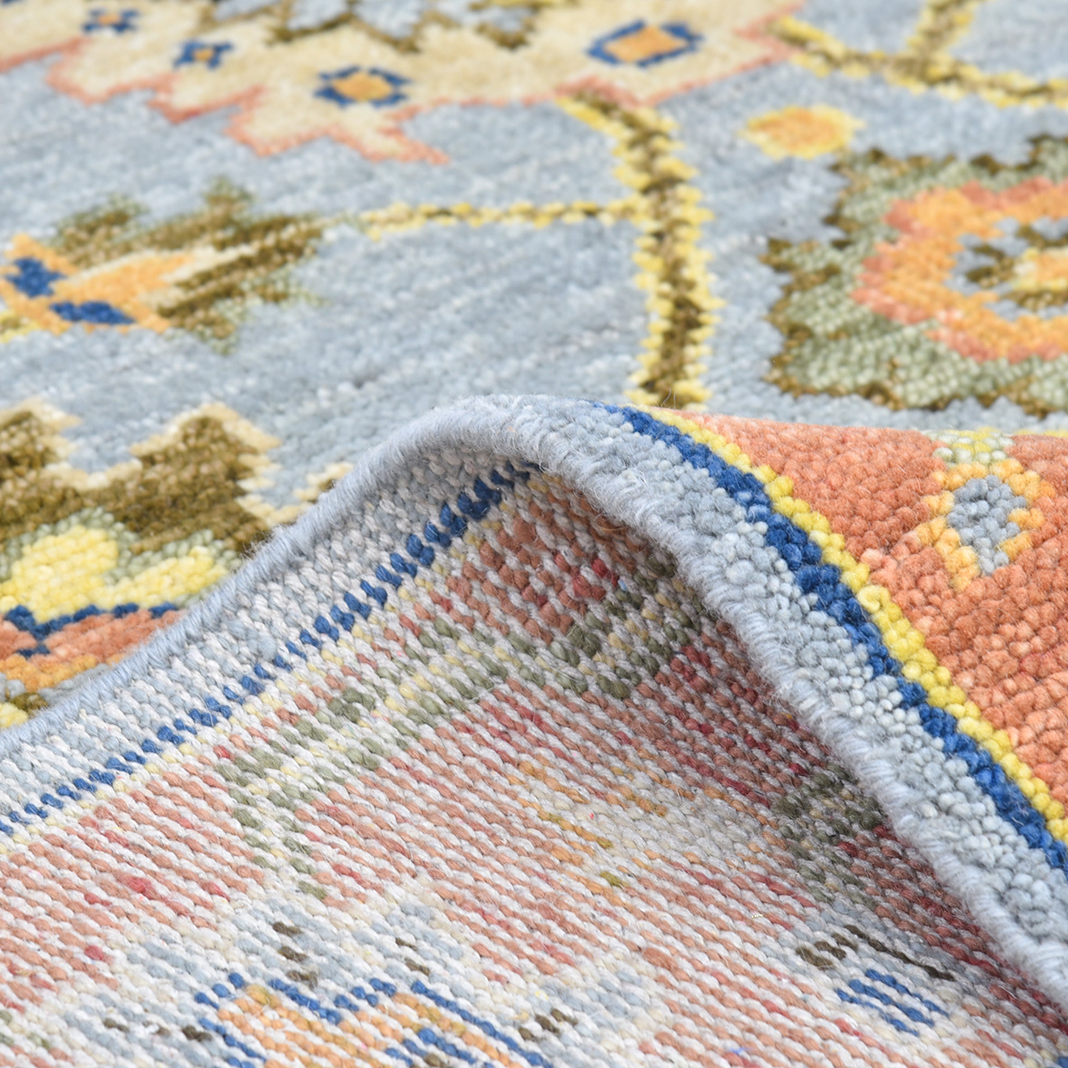 Liza Hand Knotted Contemporary Floral Light Gray Area Rug